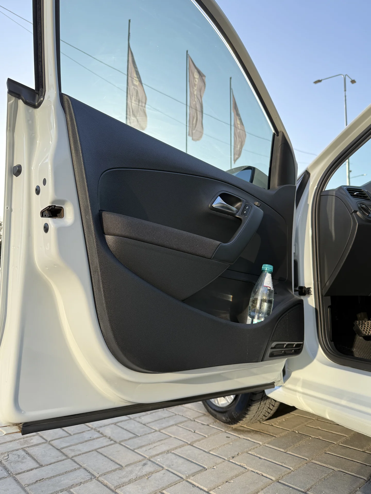 Volkswagen Polo 1.6 АКПП - миниатюра 11