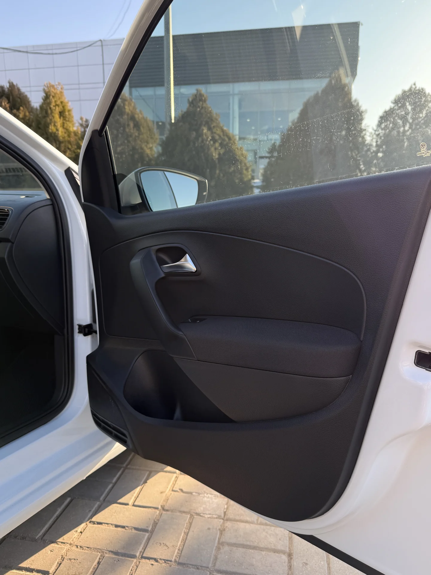 Volkswagen Polo 1.6 АКПП - миниатюра 13