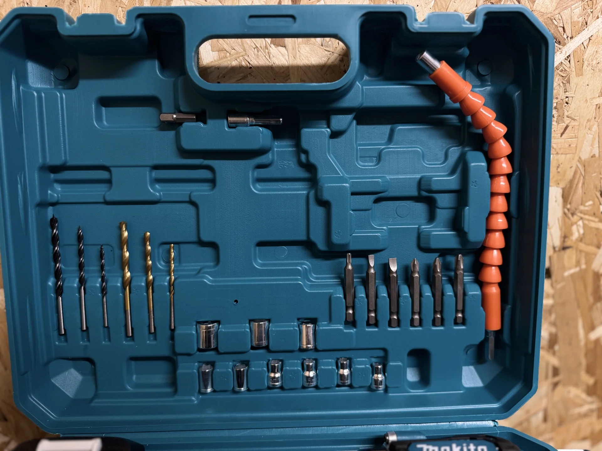 Шуруповерт makita 18v - миниатюра 3