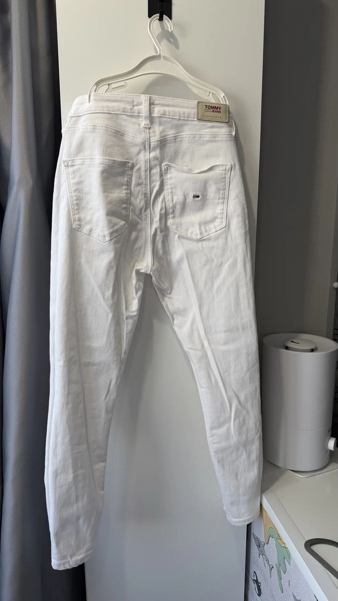 Джинсы белые женские Tommy Jeans - миниатюра 3