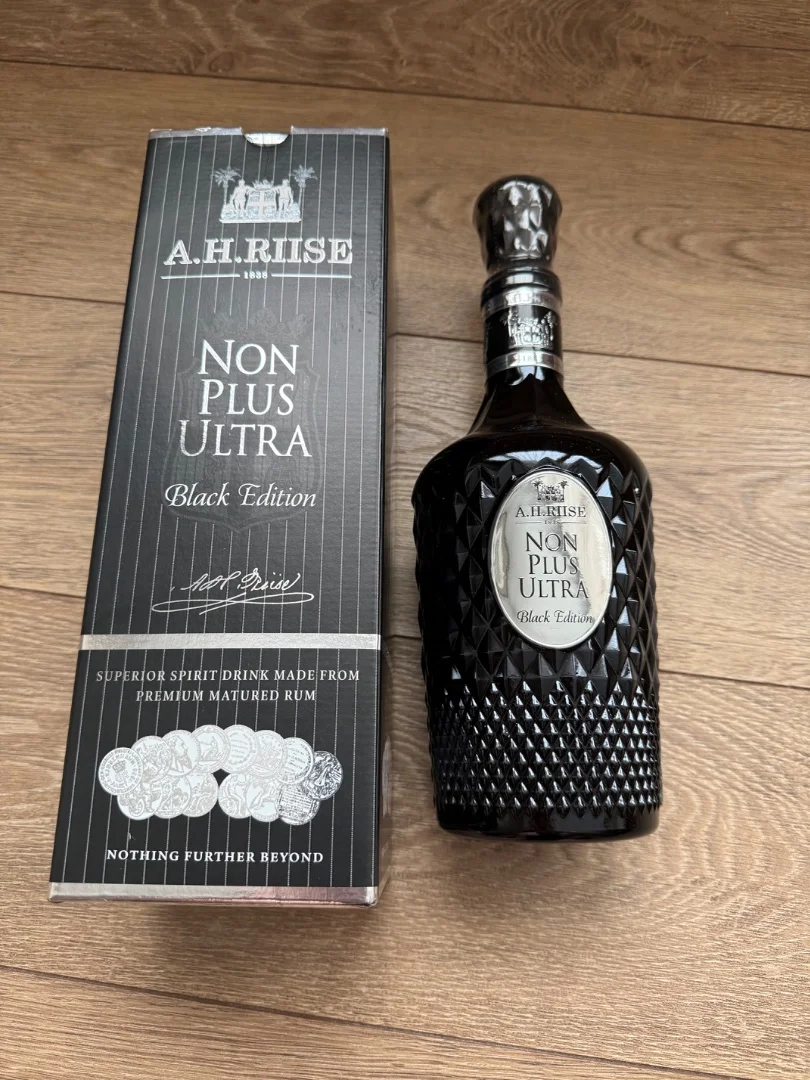 Продам ром A.H.RIISE 1888 NON PLUS ULTRA Black Edition - изображение 1