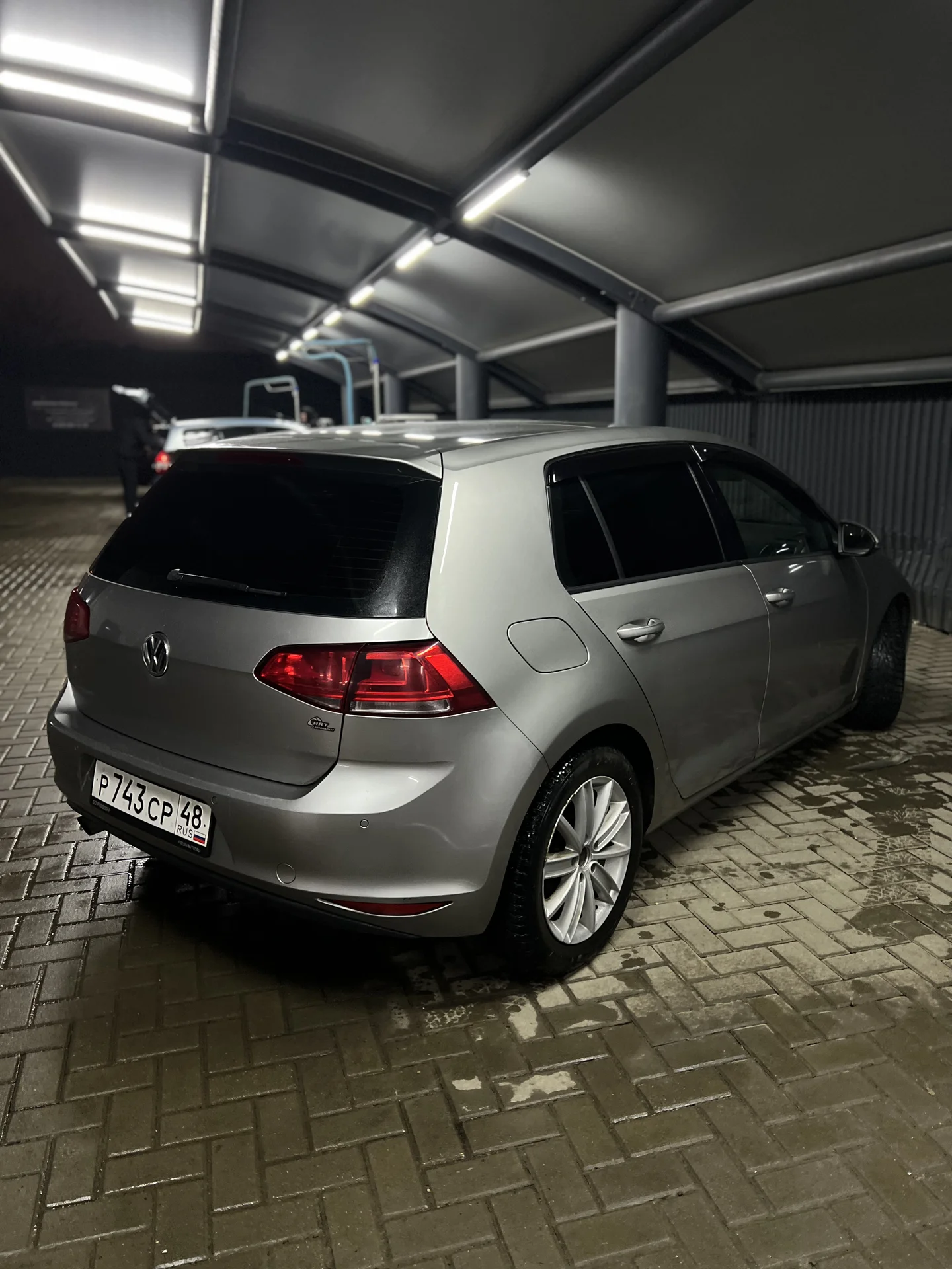 Volkswagen Golf - миниатюра 2