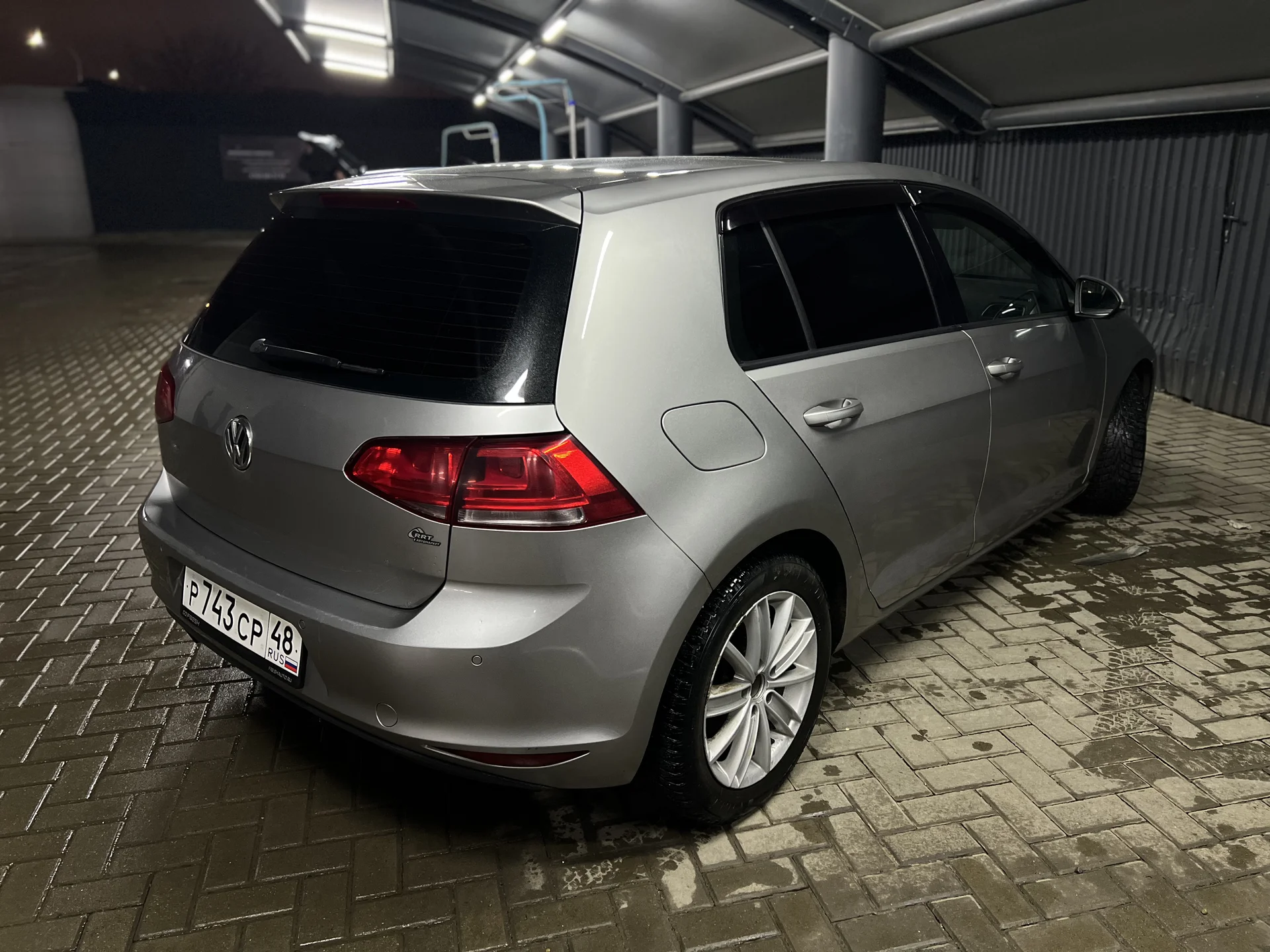 Volkswagen Golf - миниатюра 3