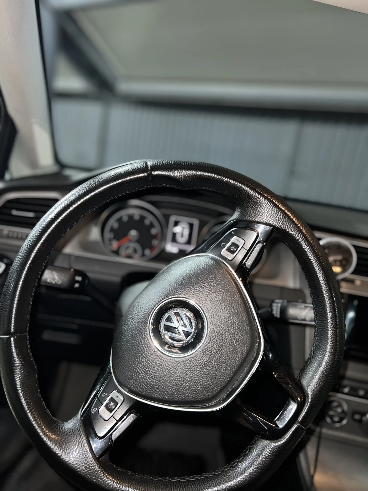 Volkswagen Golf - миниатюра 6