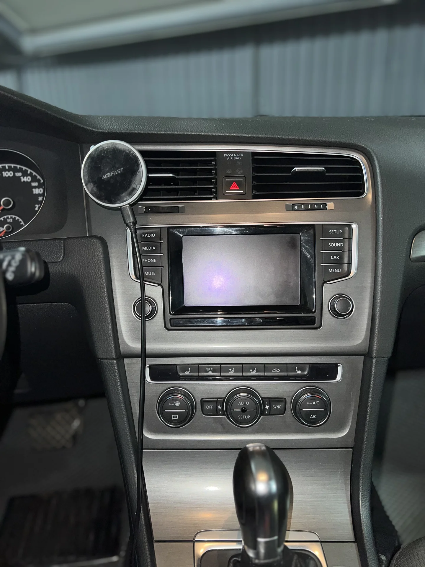Volkswagen Golf - миниатюра 13