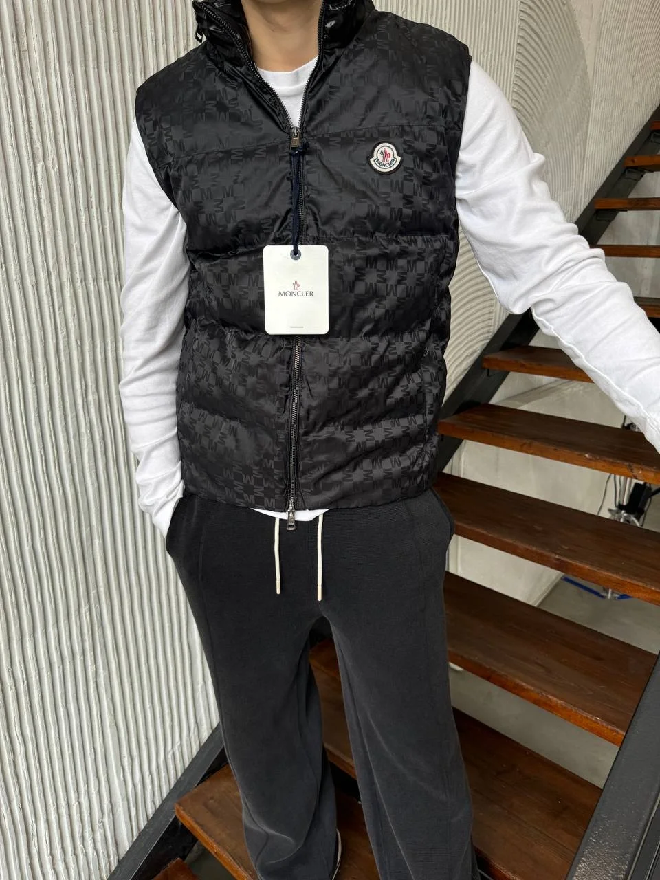 Трендовые премиум жилетки moncler - миниатюра 5