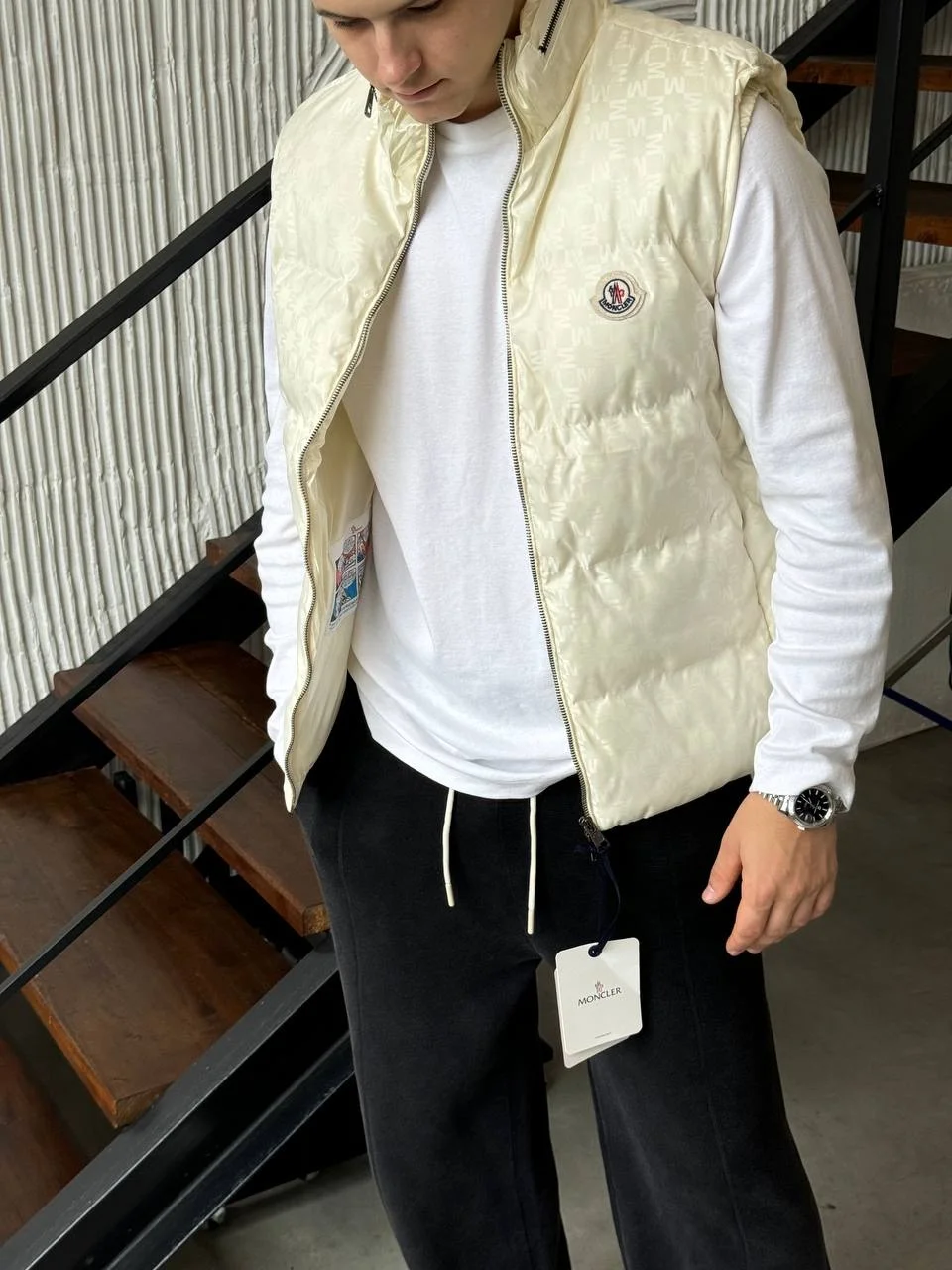 Трендовые премиум жилетки moncler - миниатюра 8