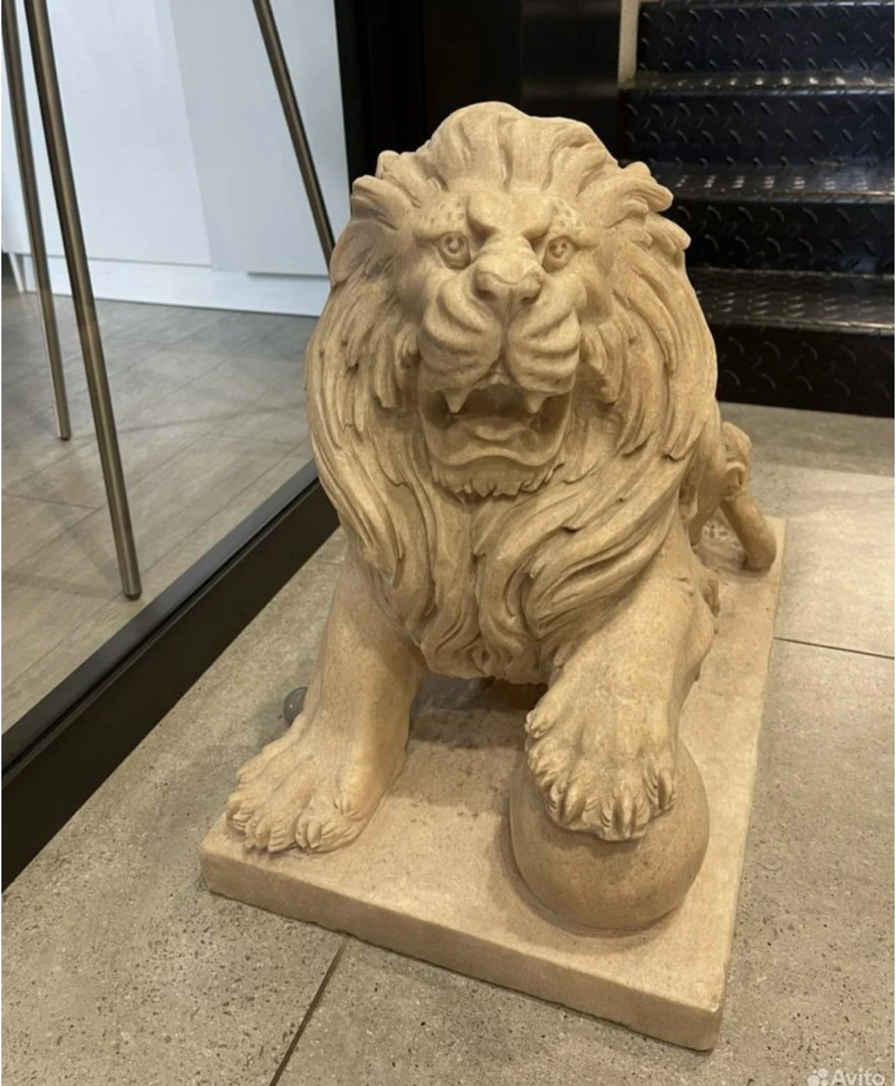 Сторожевой лев из натурального марамора - миниатюра 4
