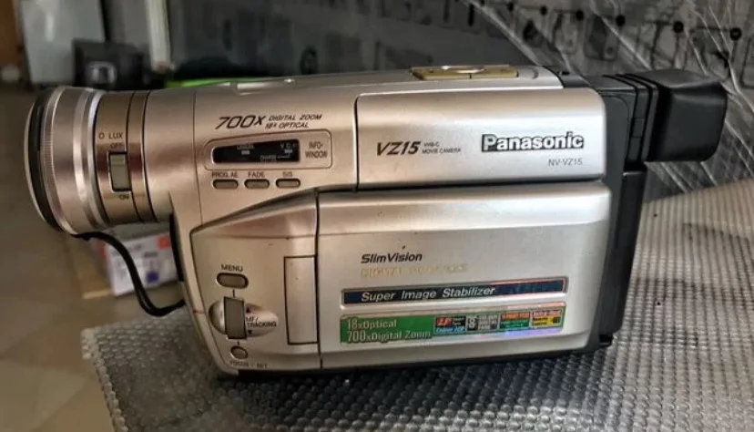 Видео камера PANASONIC - миниатюра 2