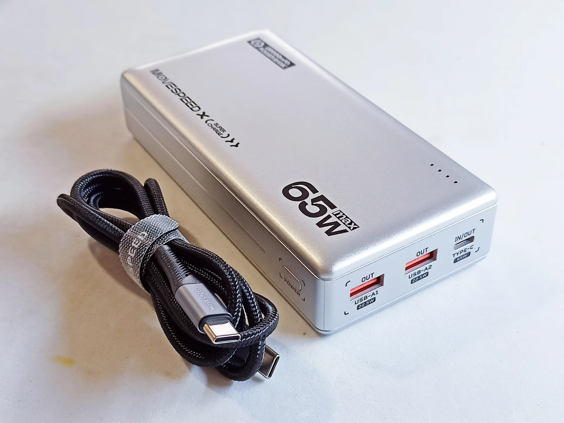 Мощный пауэрбанк MoveSpeed E20 65Вт Power Bank 20000mAh USB Type-C PD 5В (3А), 20В (3,25А) 65W - миниатюра 2