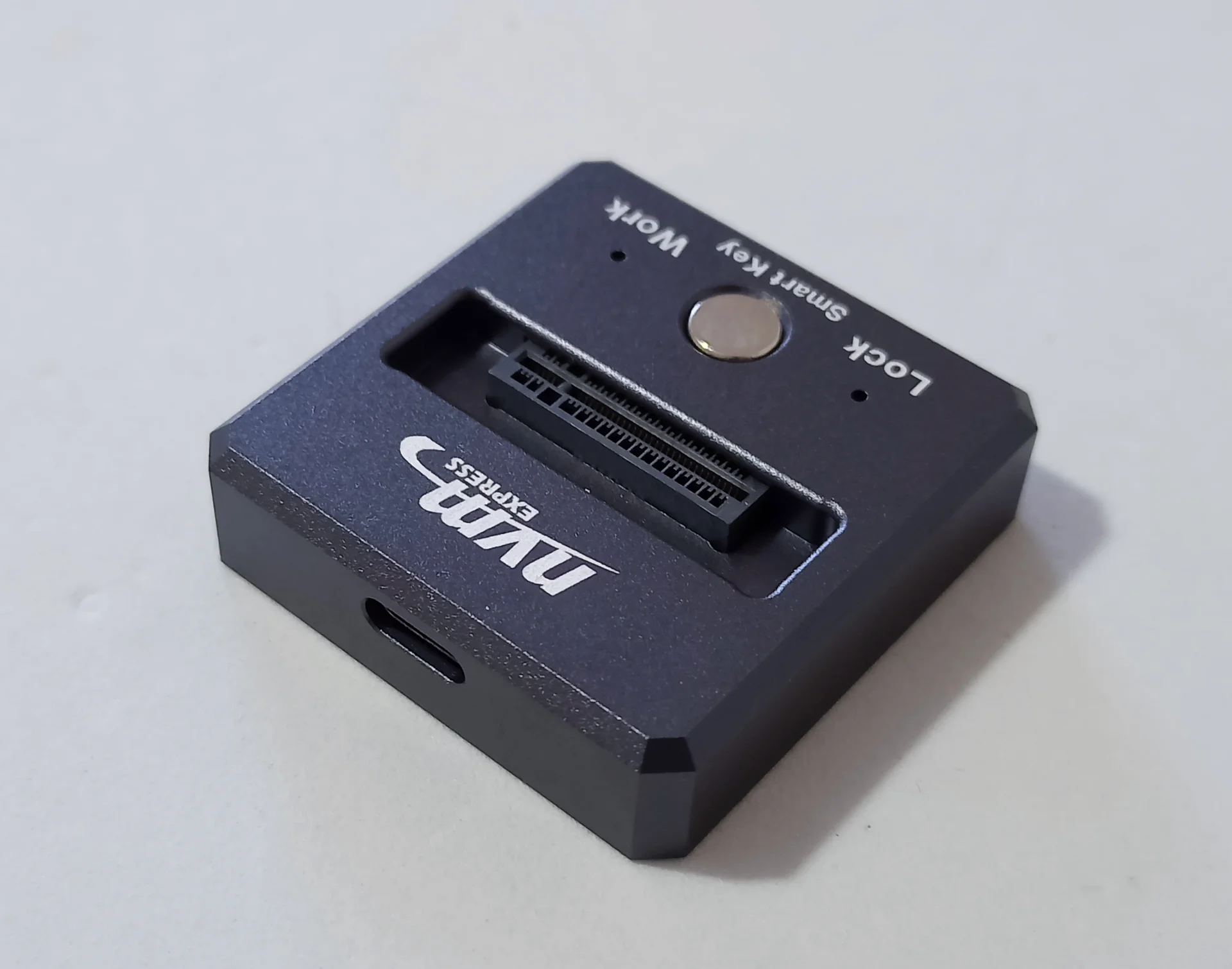 Адаптер док-станция NVMe SATA SSD M.2 USB Type-C защита от записи - миниатюра 3