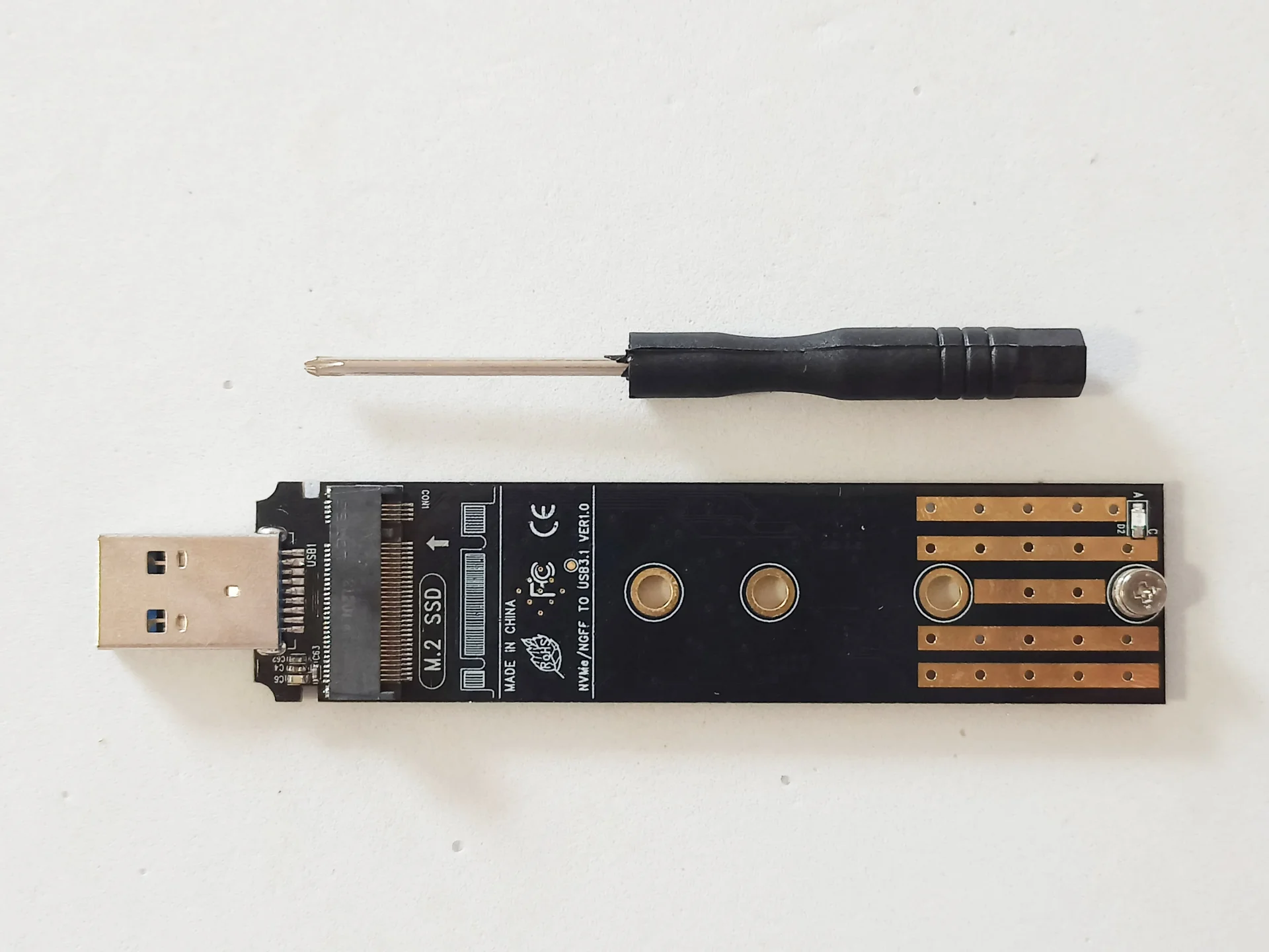 2в1 USB3.1 адаптер M.2 SSD с поддержкой двух протоколов NVMe и NGFF (SATA) (M-key + B+M-Key) безкорп - миниатюра 4