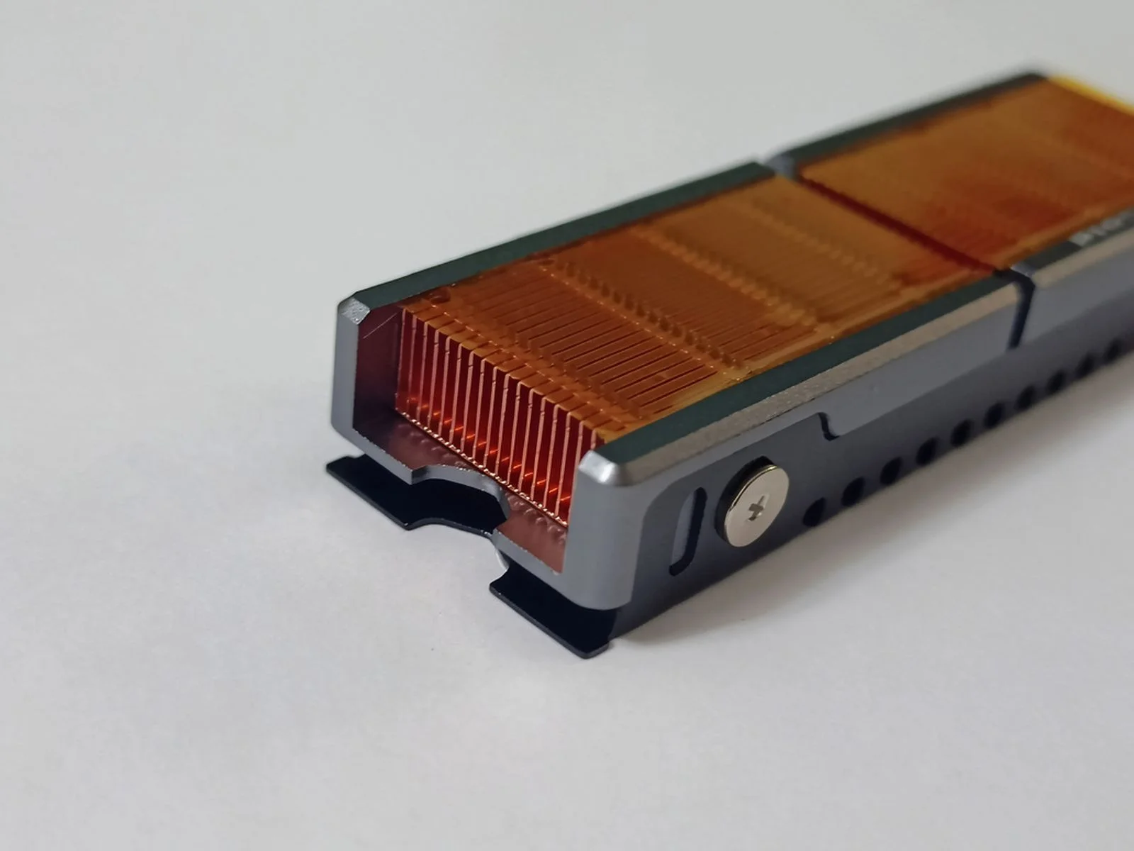 Радиатор медный для SSD M.2 NVMe двусторонний Q80 - миниатюра 3