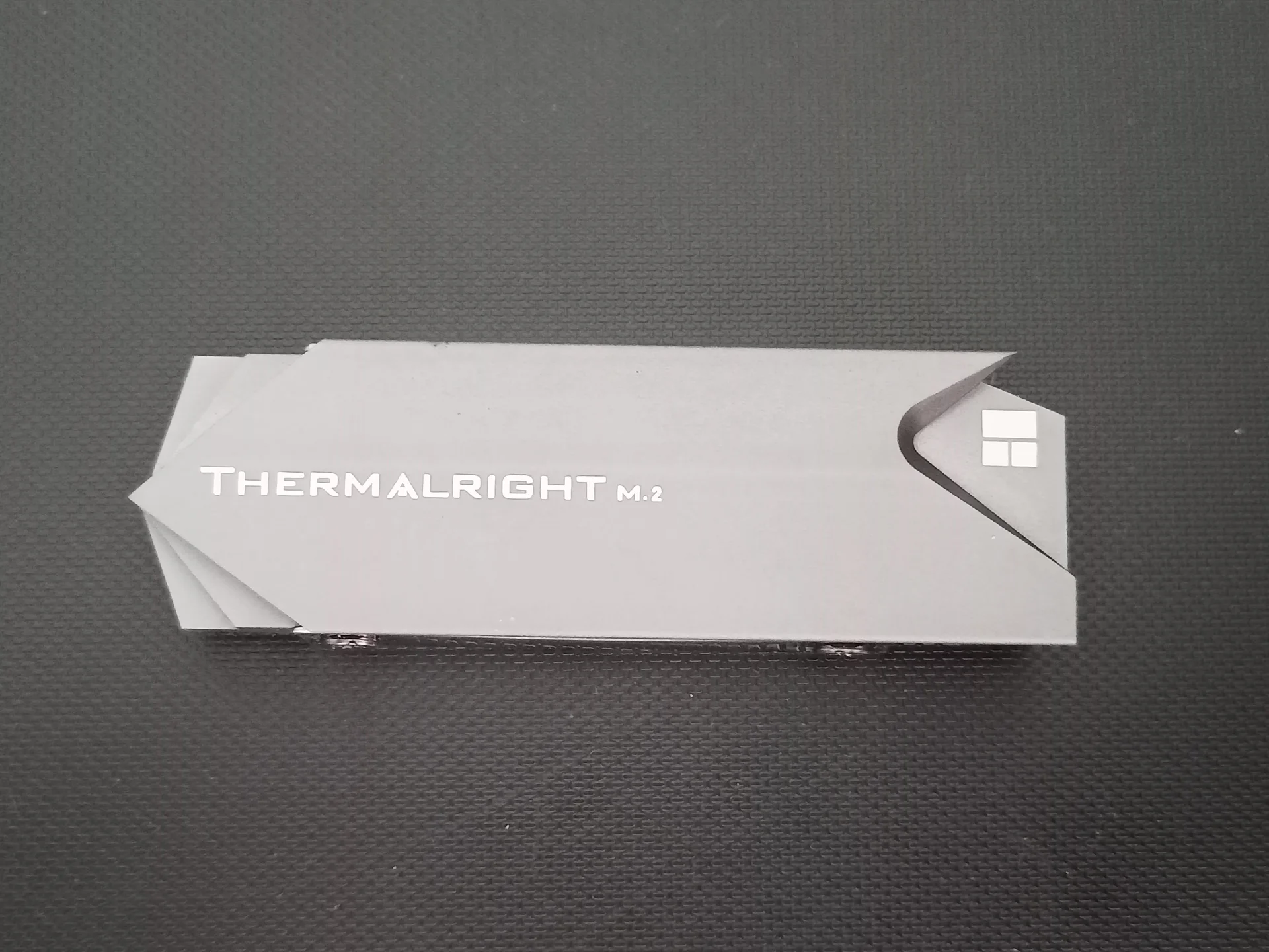 Мощный двусторонний радиатор Thermalright TR-M.2 кулер для M.2 дисков SSD - миниатюра 4