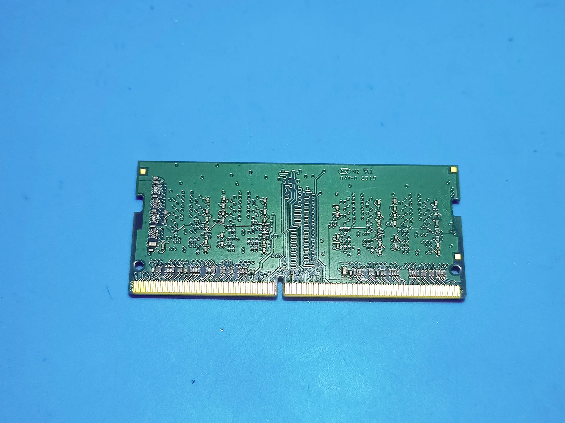 Оперативная память DDR4 16 Гб 3200 MHz для ноутбука - миниатюра 2