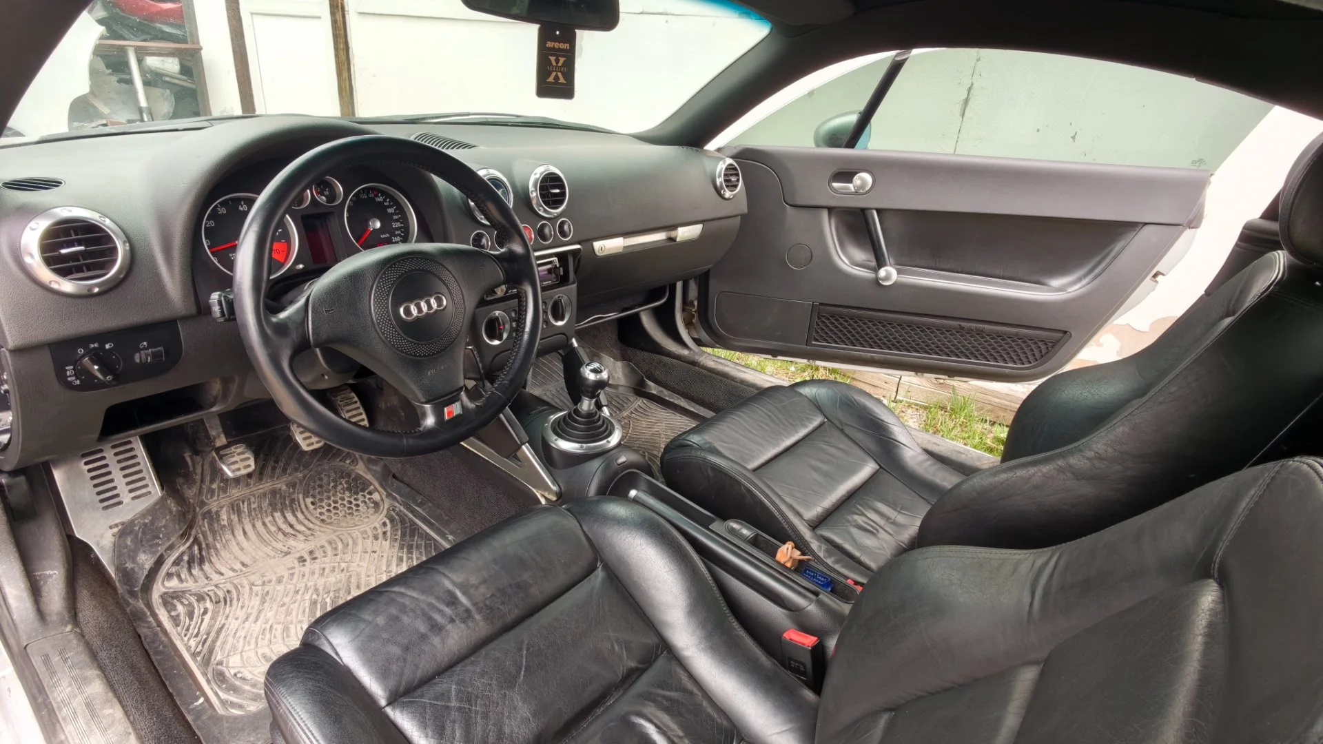 AUDI TT 300сил 4WD - миниатюра 12