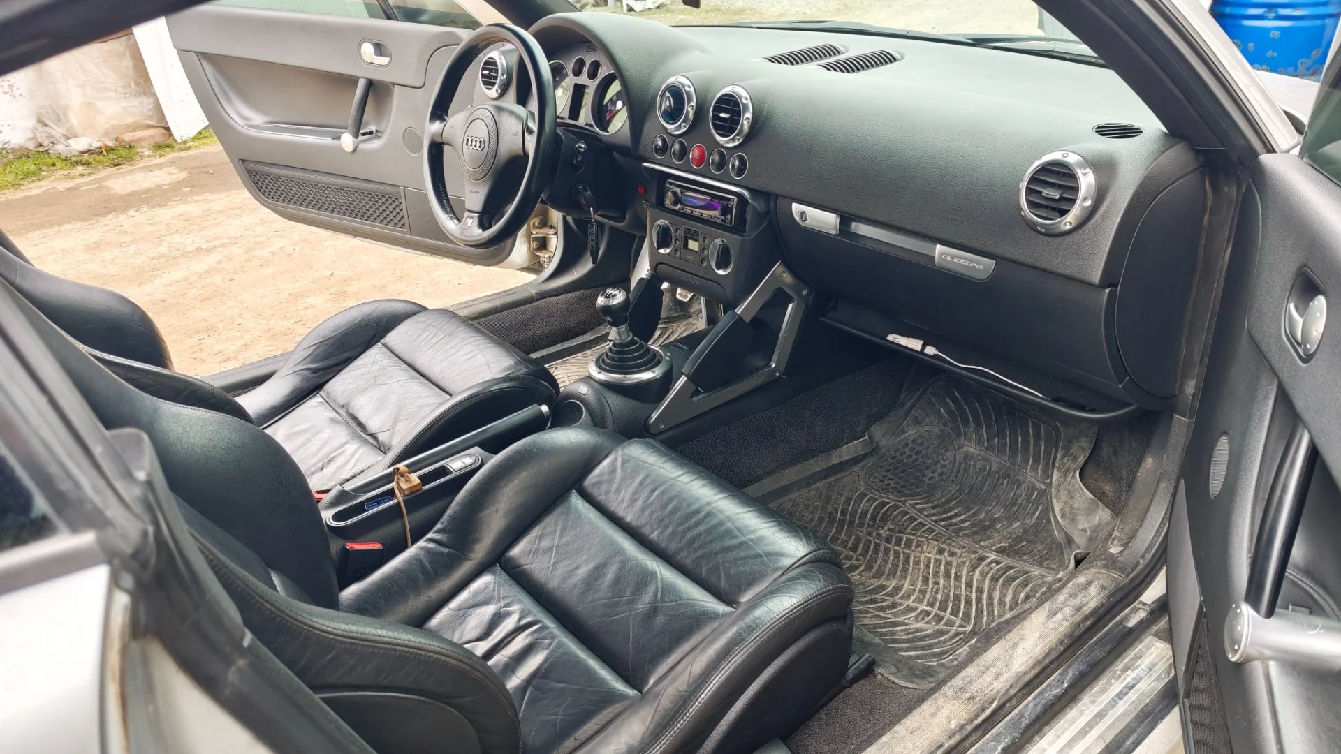 AUDI TT 300сил 4WD - миниатюра 13