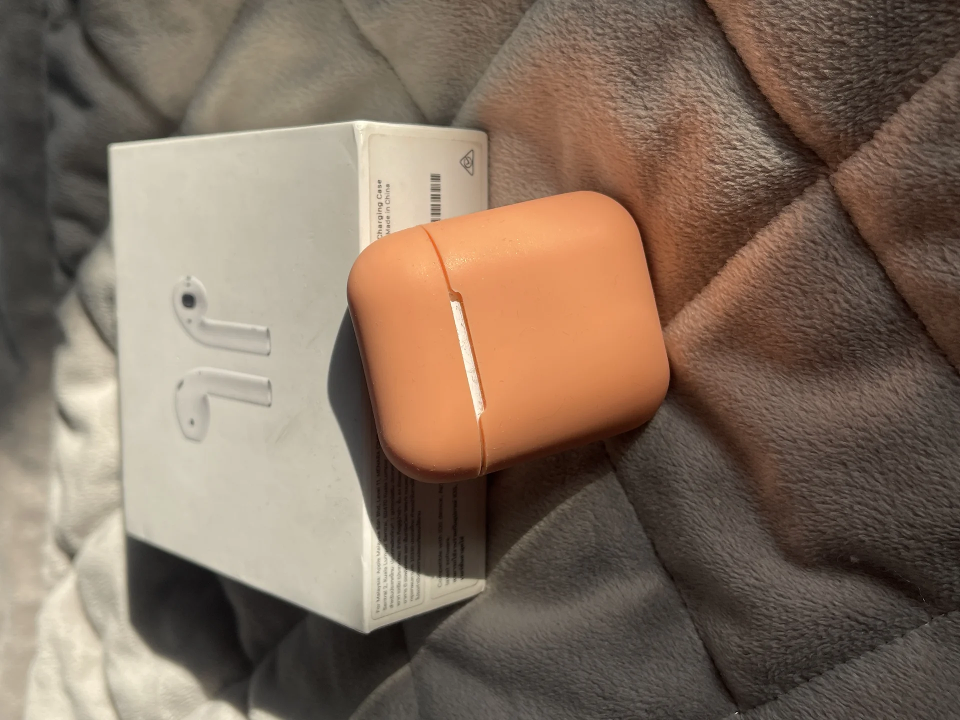 Наушники airpods 2 оригинал бу - миниатюра 2