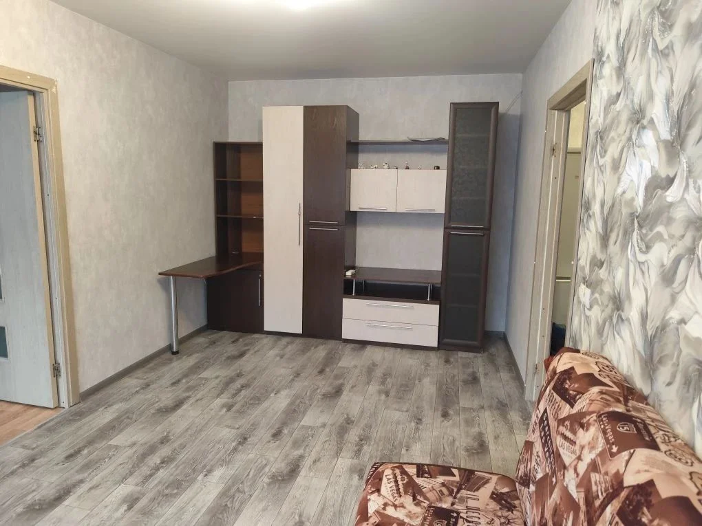Сдам 2х комнатную квартиру - миниатюра 7