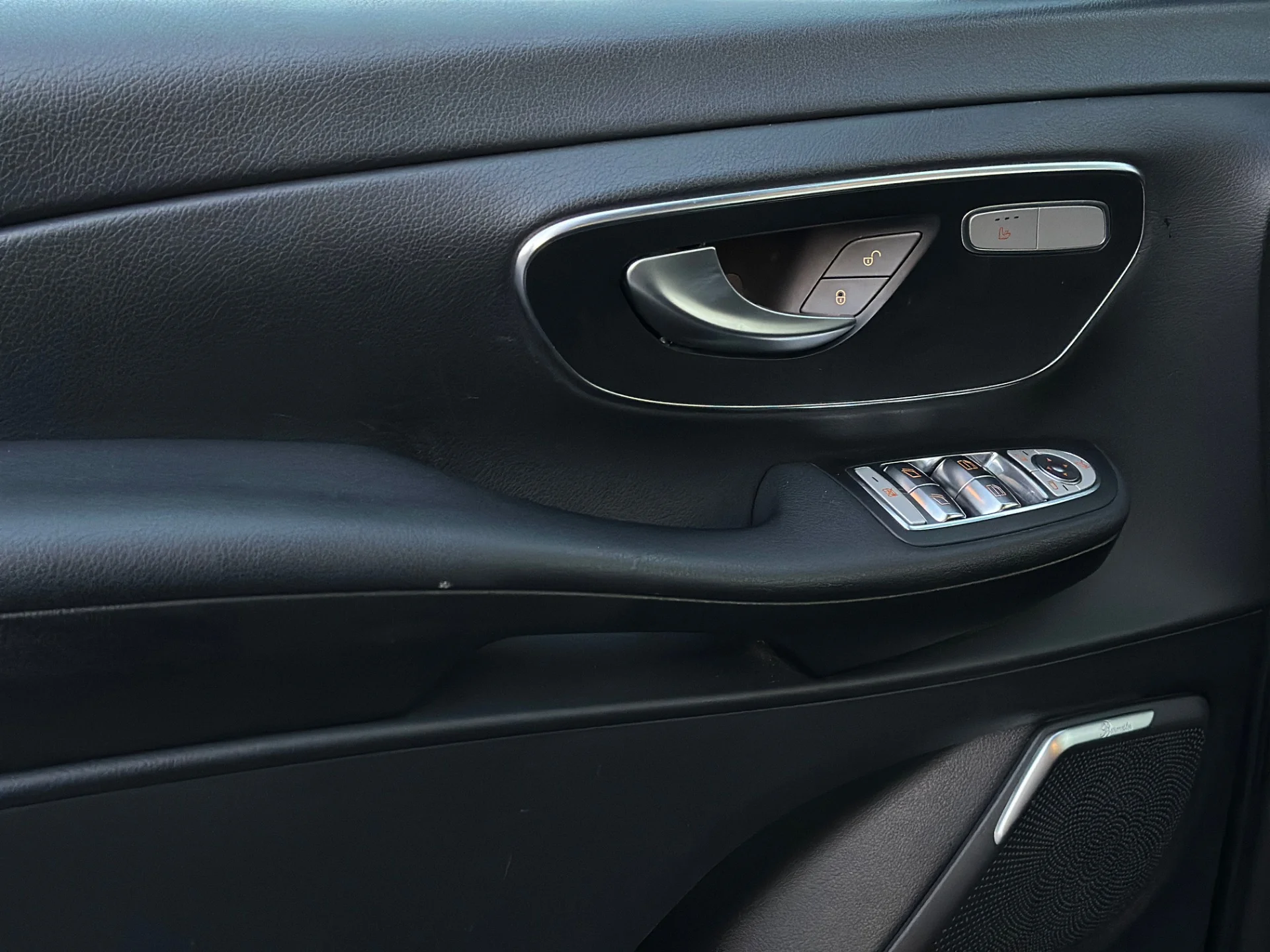 Mercedes-Benz V-класс - миниатюра 14