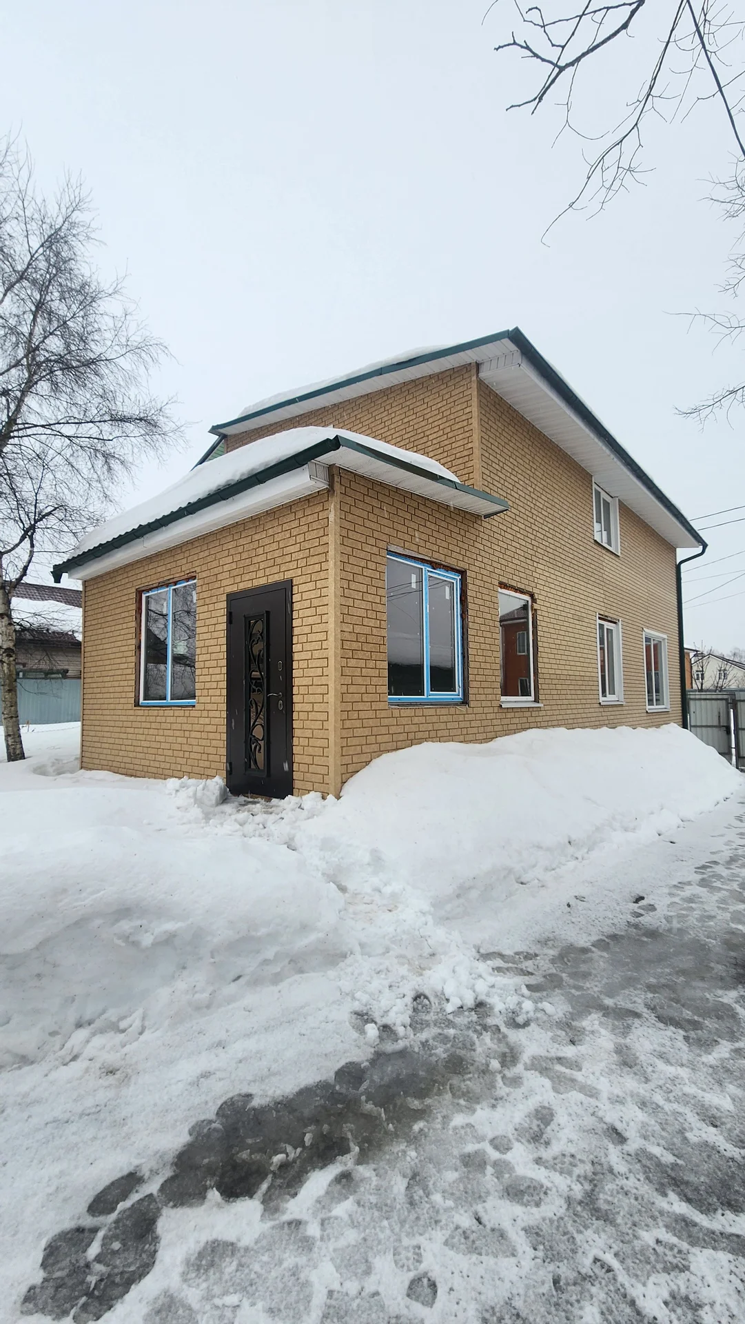 Дом в городе с центральными коммуникациями - изображение 1