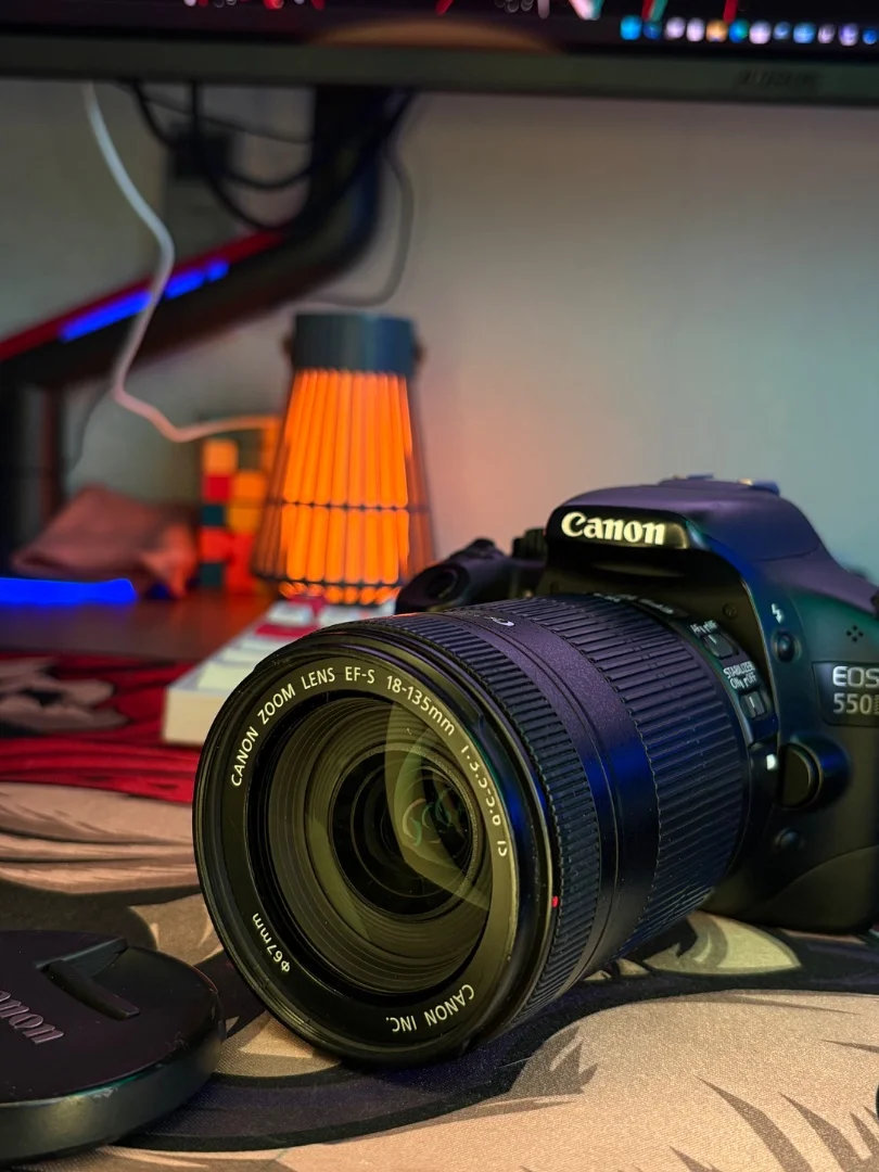 Фотоаппарат Canon 550d - миниатюра 2
