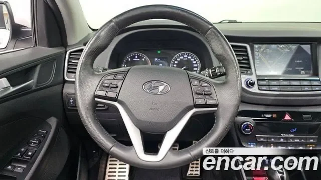 Hyundai Tucson Diesel 1.7 2WD под 🔑. По договору - миниатюра 2