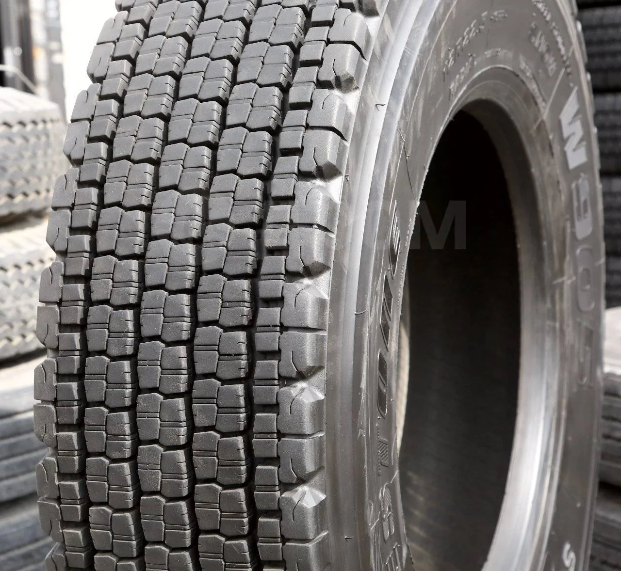 12R22.5 (315/80R22.5) Bridgestone W905 - миниатюра 4