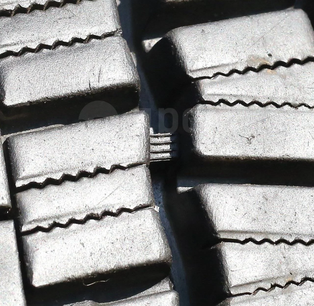 295/80R22.5 Dunlop SP081 - миниатюра 3