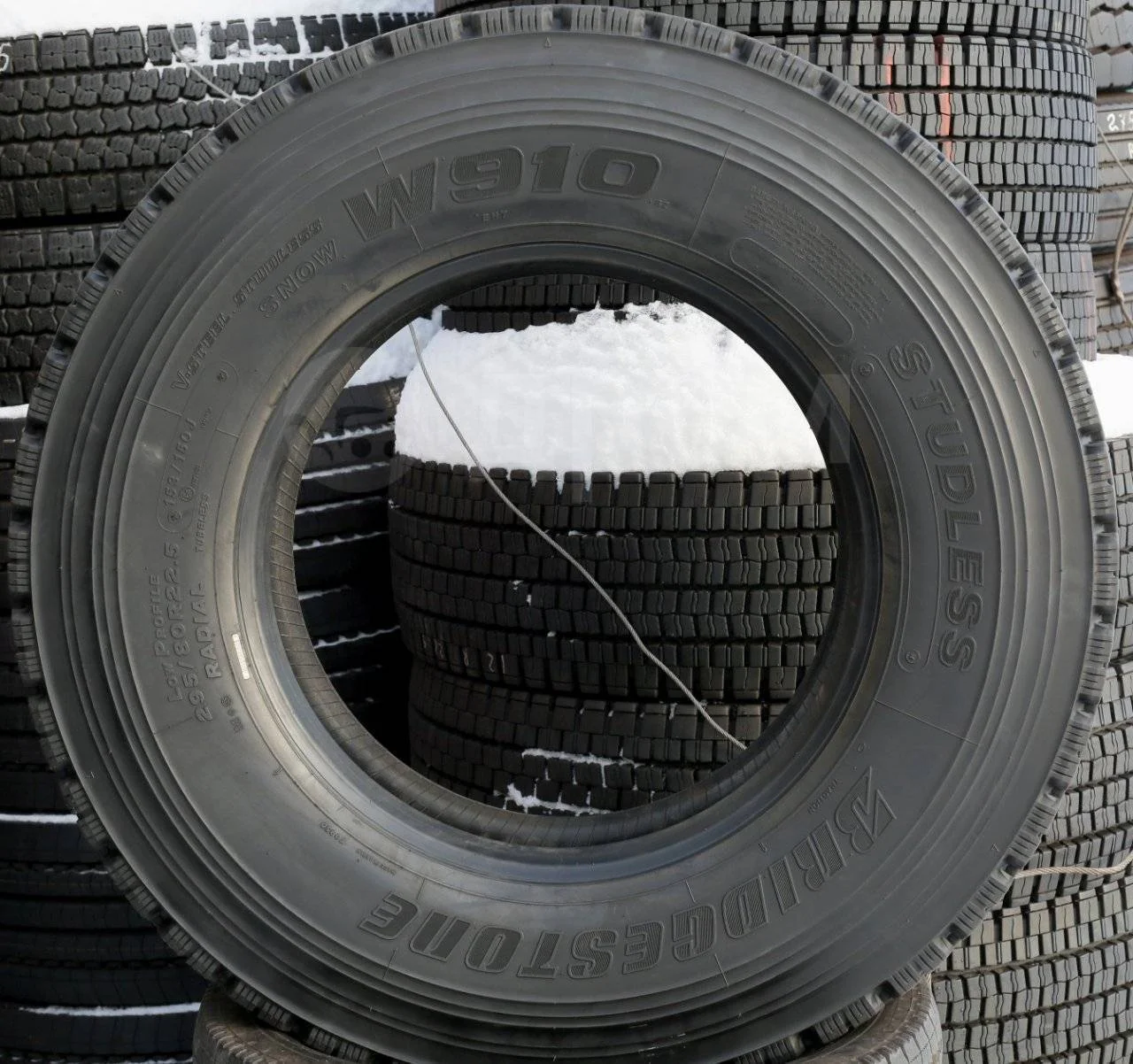 295/80R22.5 Bridgestone W910 - миниатюра 7
