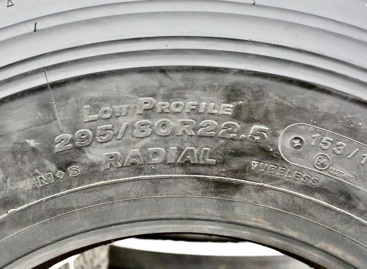 295/80R22.5 Bridgestone W910 - миниатюра 9