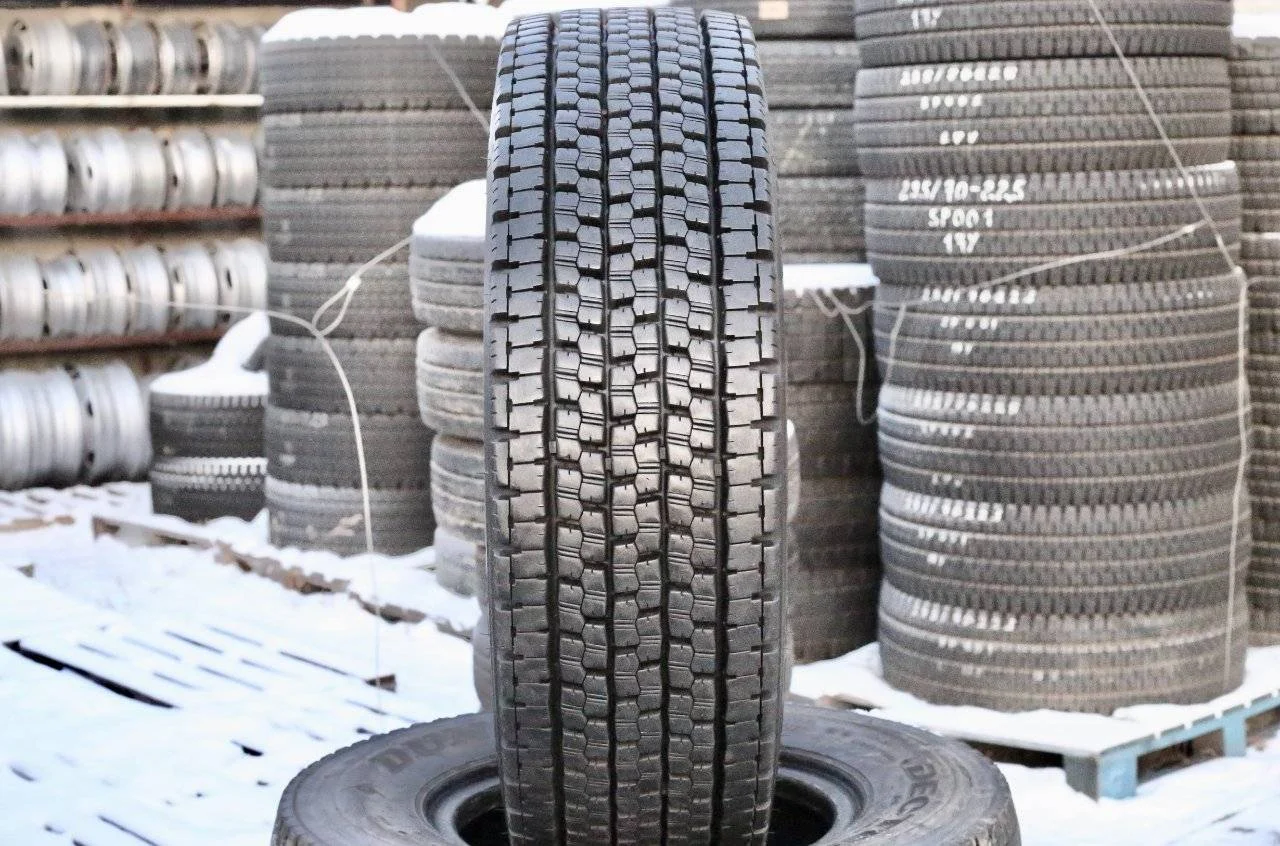 295/80R22.5 Bridgestone W999 - изображение 1