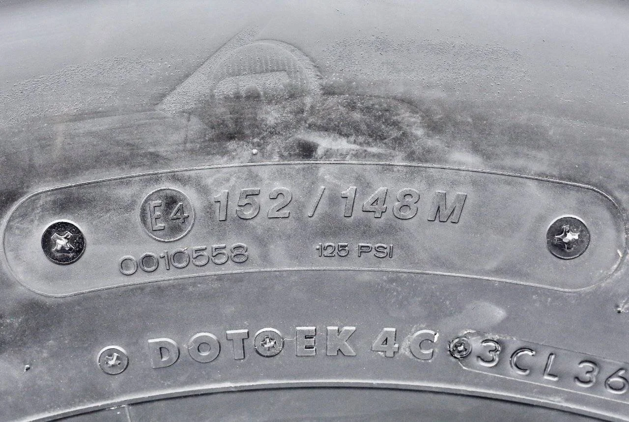 295/80R22.5 Bridgestone R152 - миниатюра 11