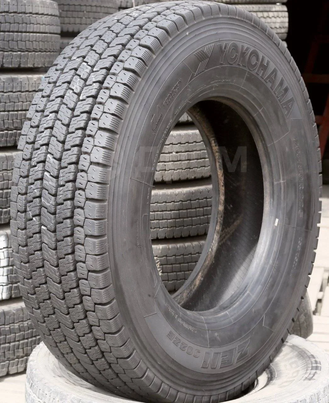 295/80R22.5 Yokohama ZEN902 - миниатюра 2