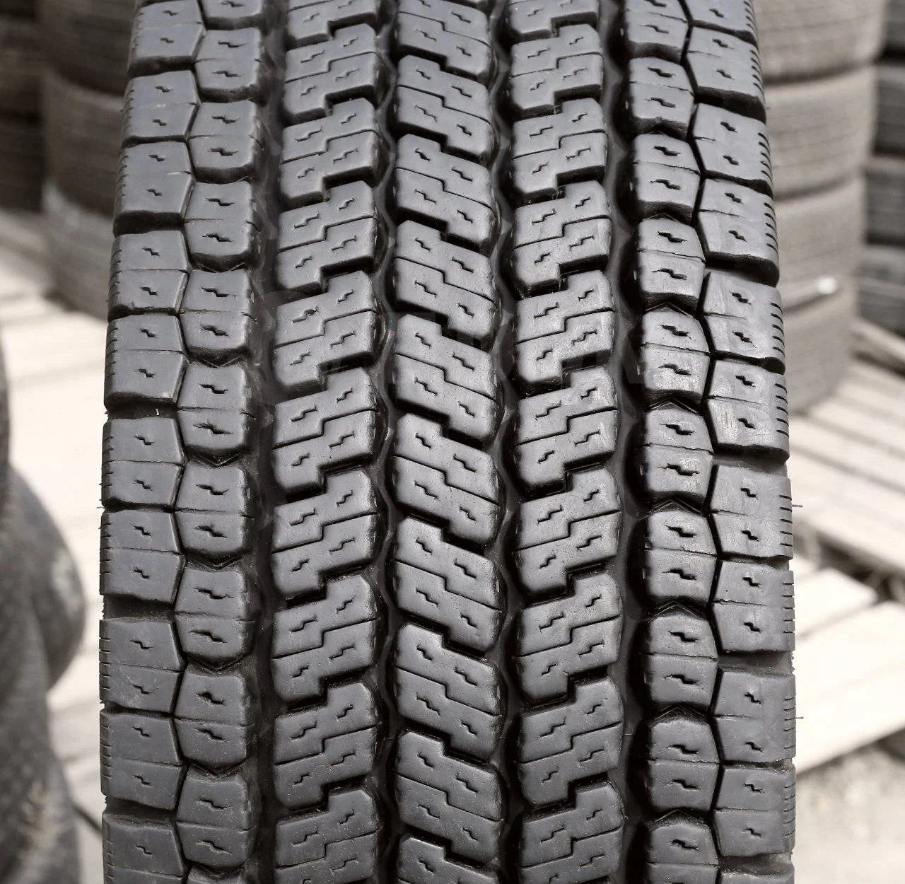 295/80R22.5 Yokohama ZEN902 - миниатюра 4