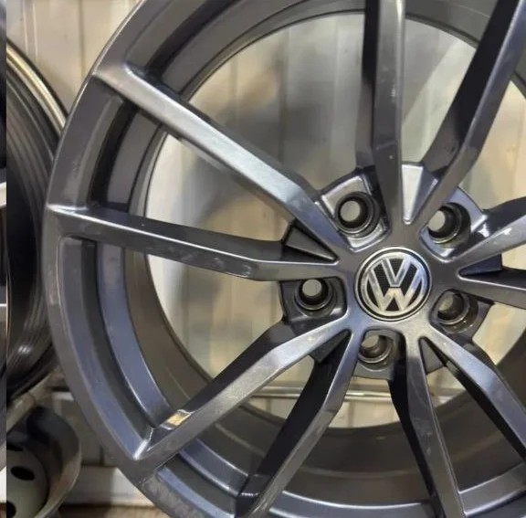 литые диски Volkswagen R17 5/112 - миниатюра 2