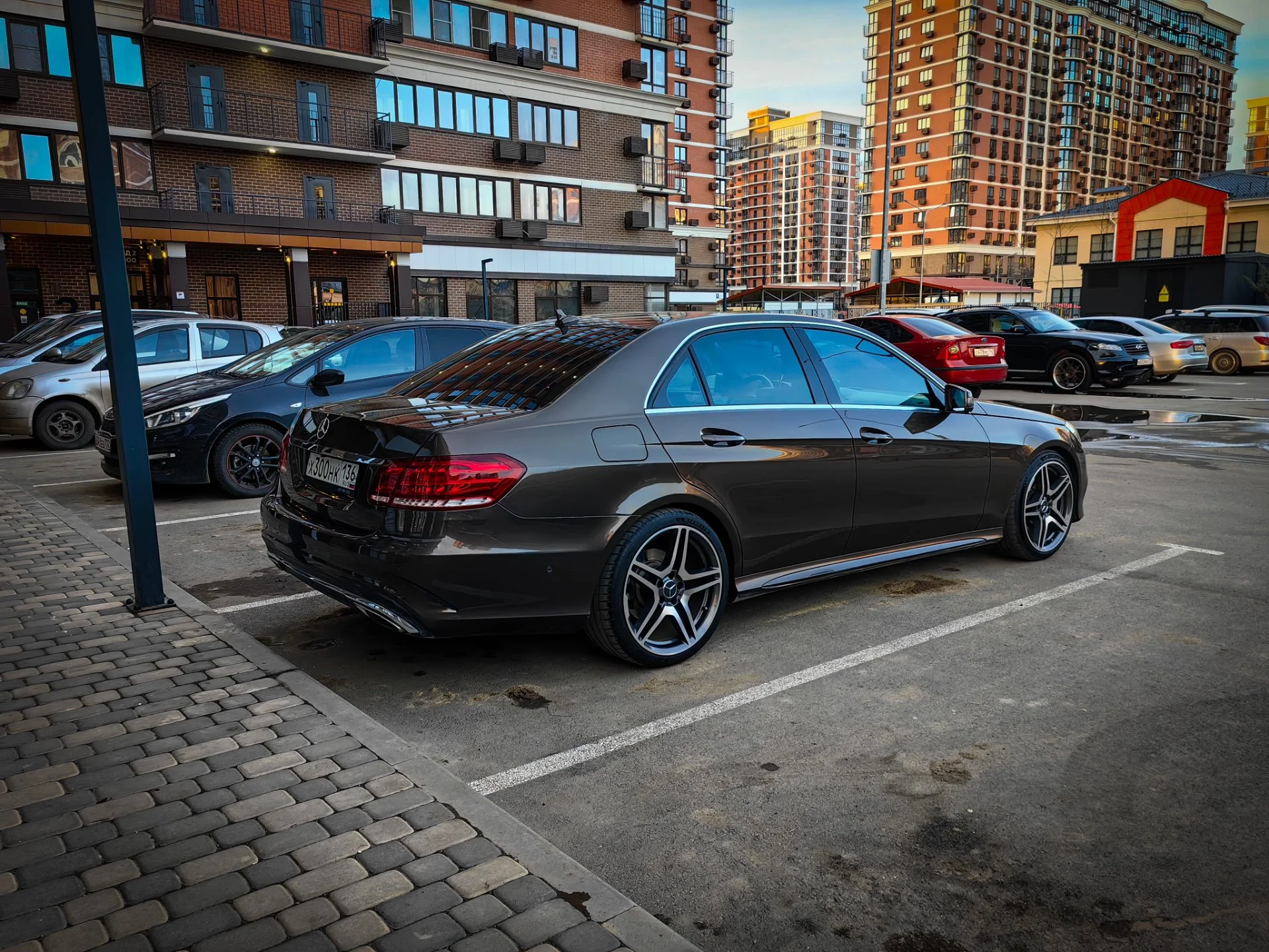 Аренда автомобиля Mercedes-Benz W212 E-Class - миниатюра 2