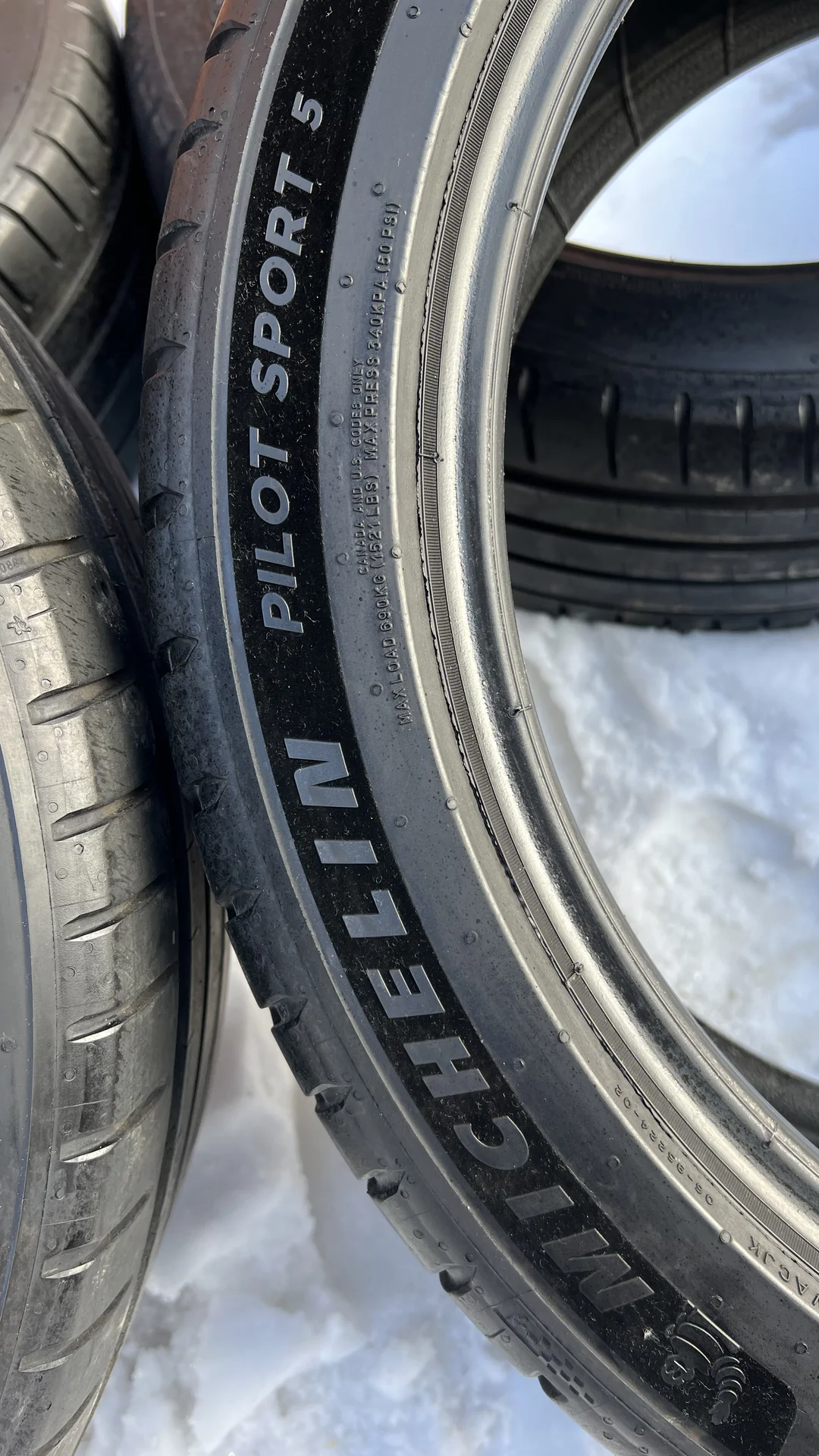 Michelin Pilot Sport 5 225/45 R18 - миниатюра 2