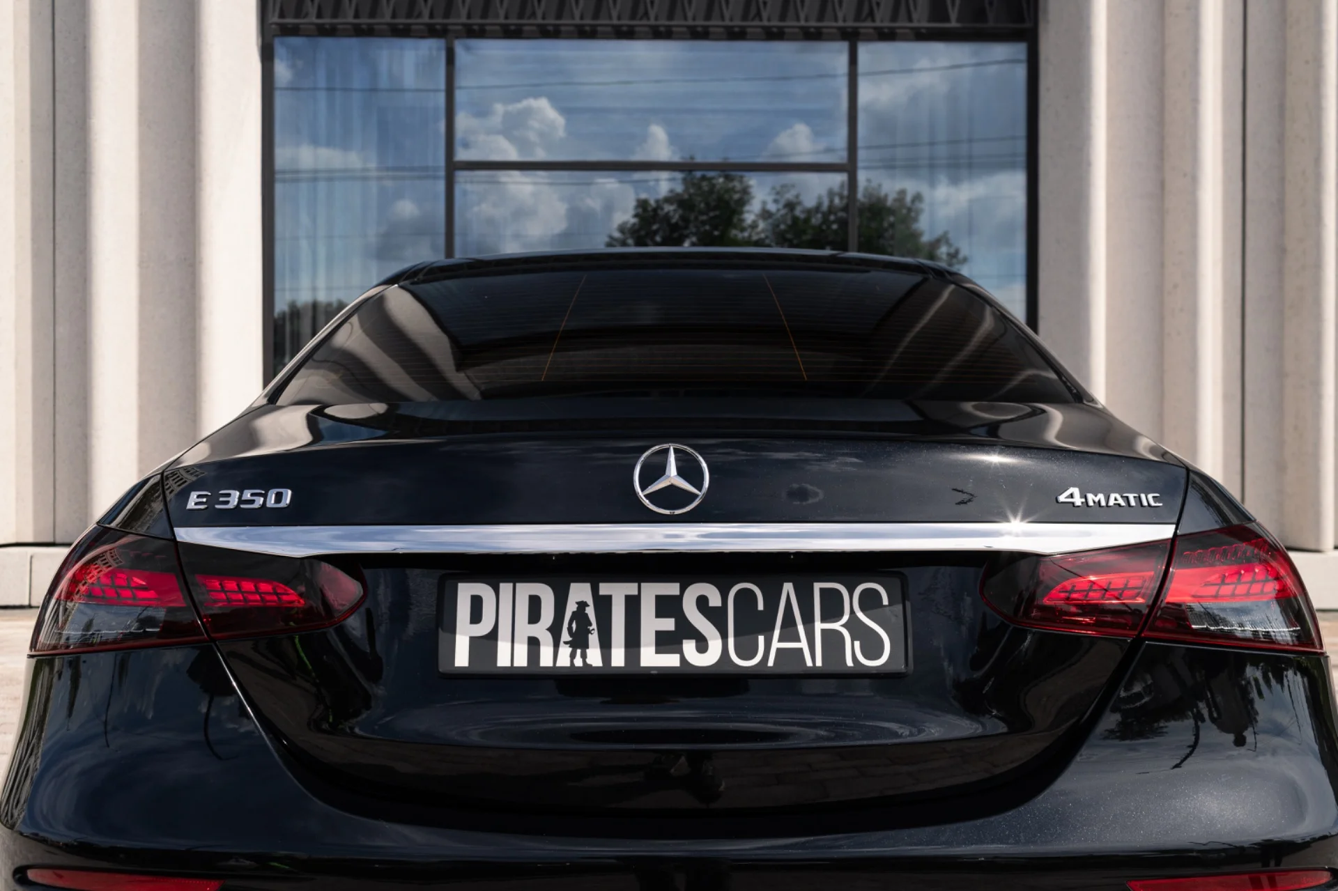Аренда Mercedes E-Class без водителя - миниатюра 5
