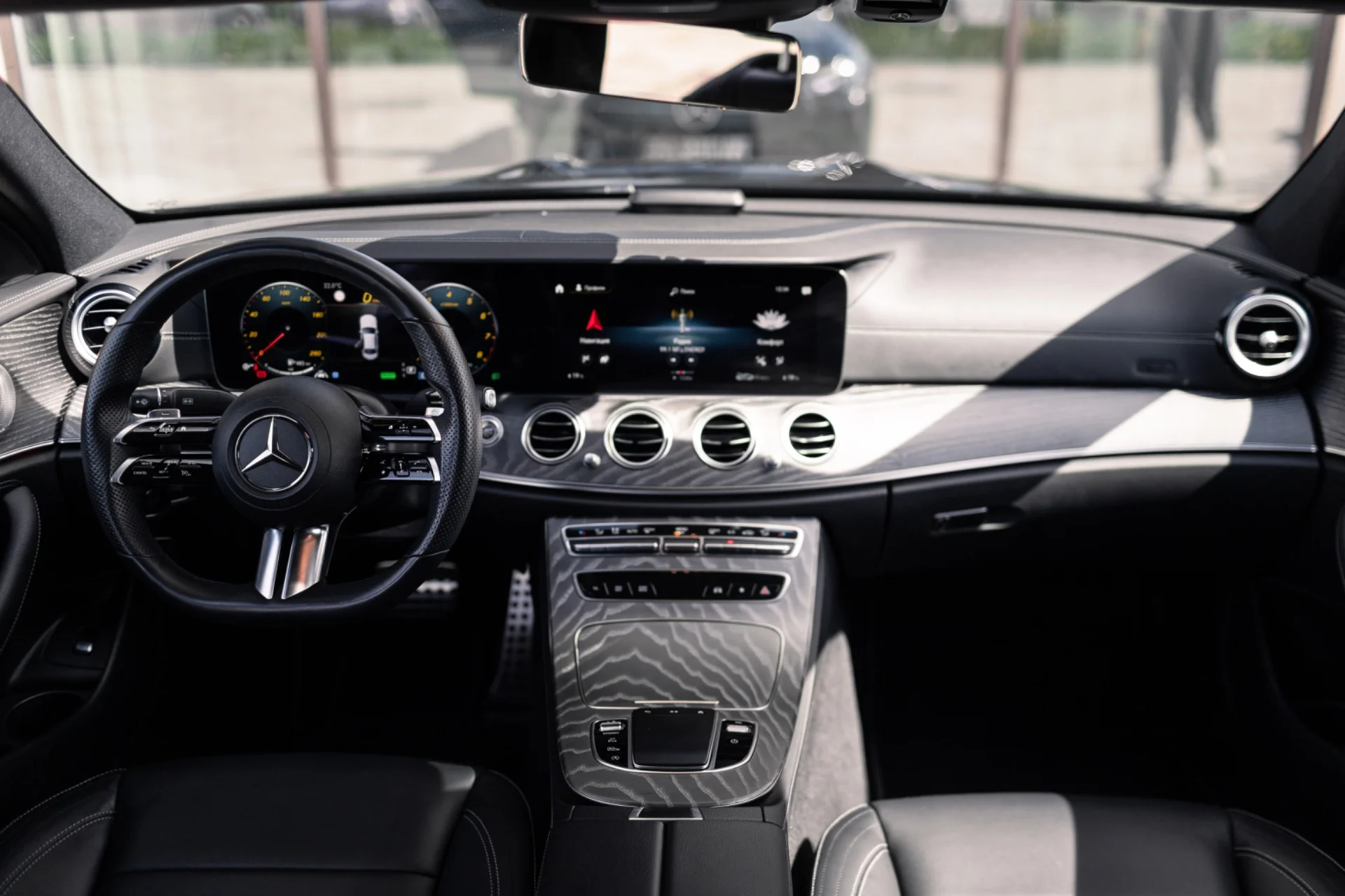 Аренда Mercedes E-Class без водителя - миниатюра 7
