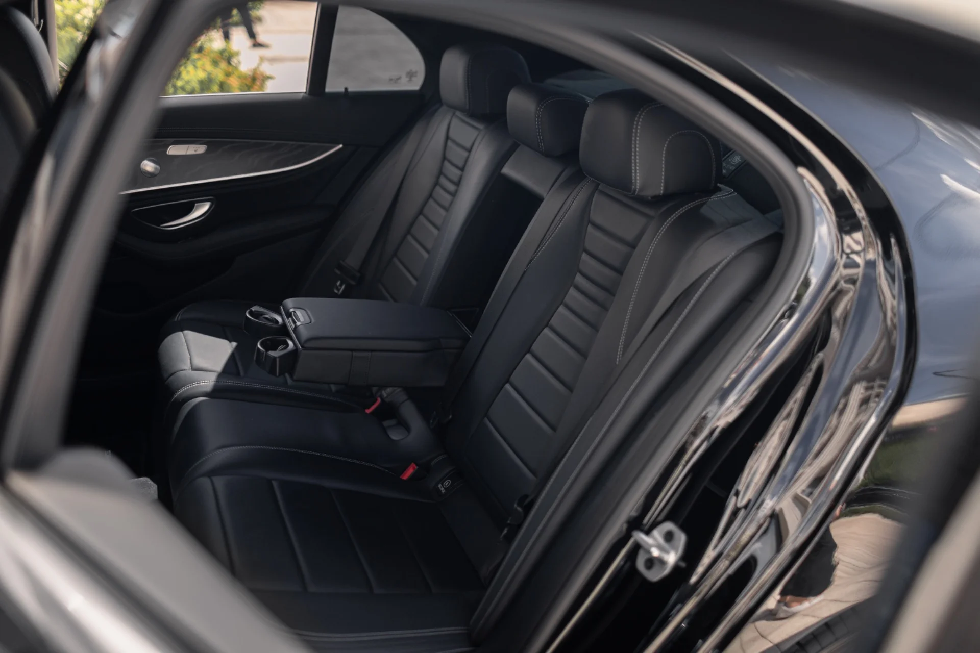 Аренда Mercedes E-Class без водителя - миниатюра 9