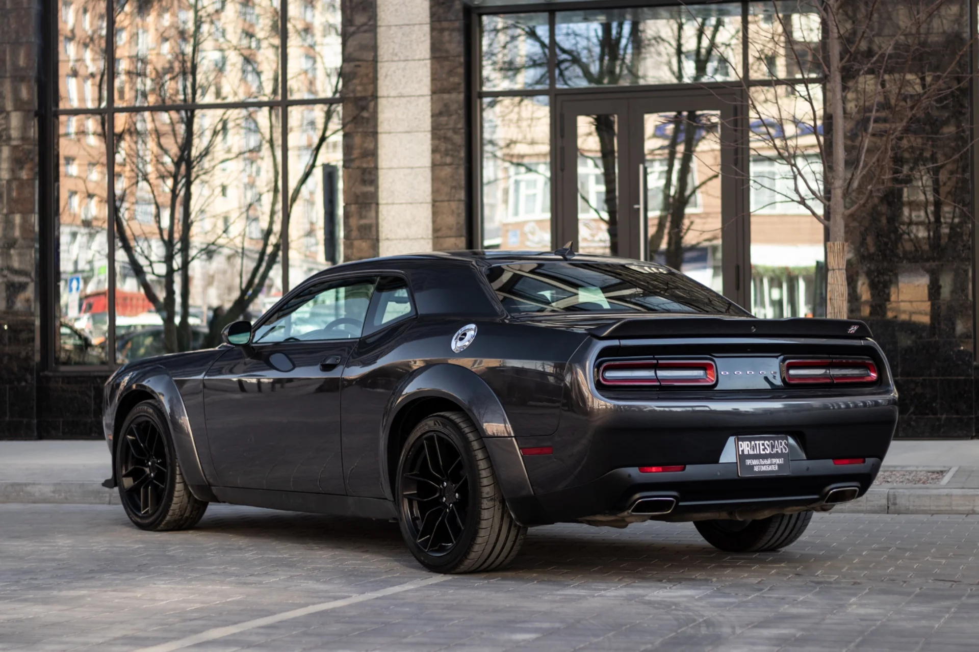 Аренда Dodge Challenger без водителя - миниатюра 2