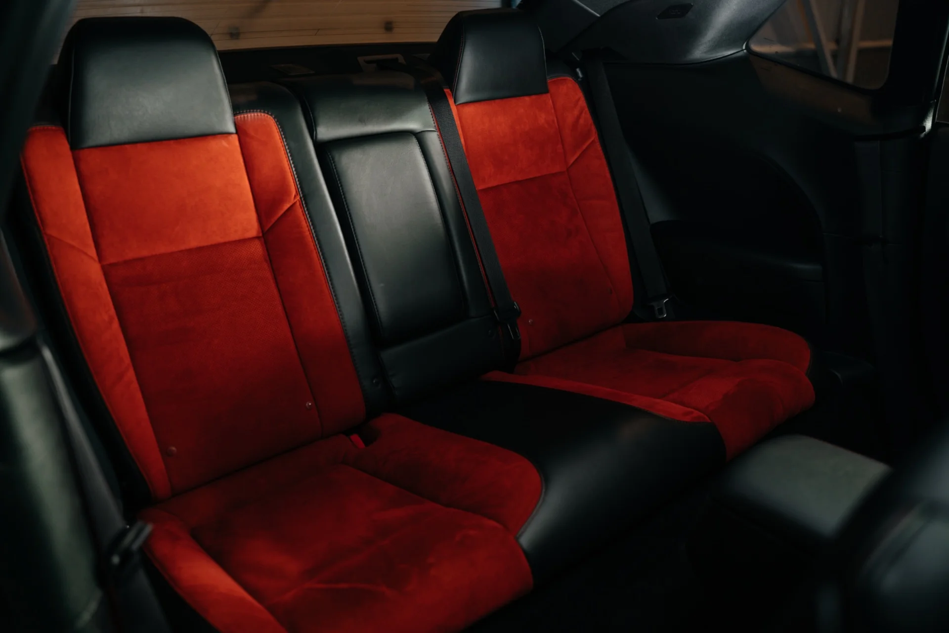 Аренда Dodge Challenger без водителя - миниатюра 11