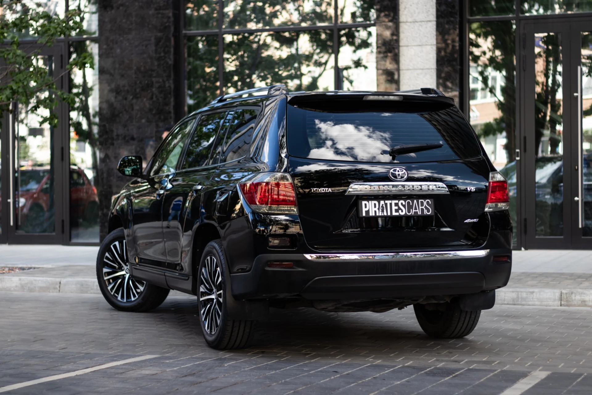 Аренда авто без водителя Toyota Highlander - миниатюра 4
