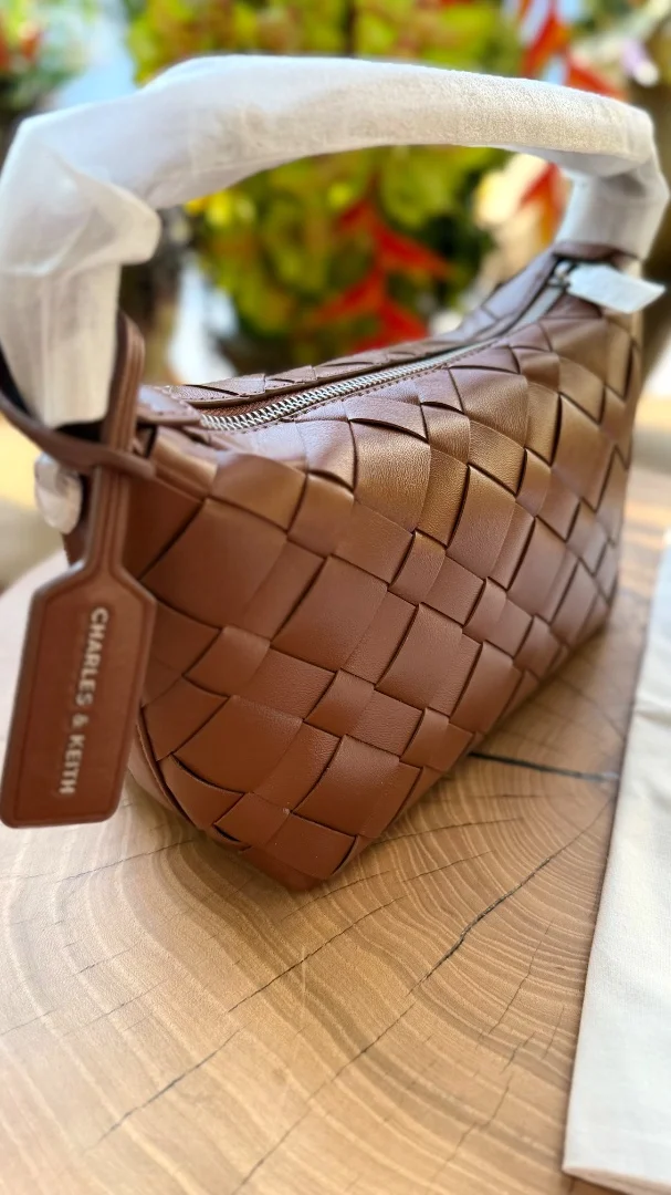 Сумка Charles&Keith оригинал - миниатюра 5
