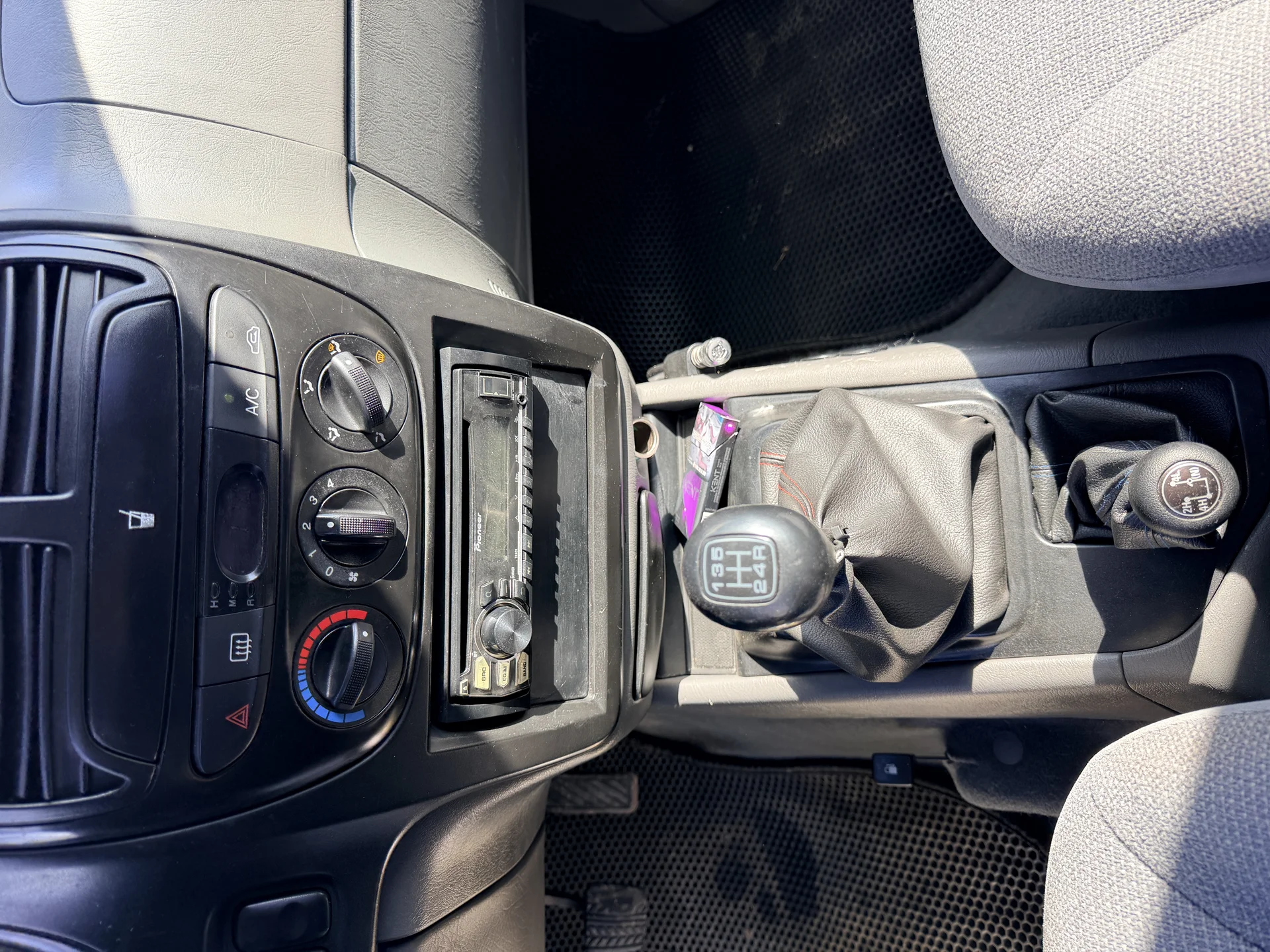 Kia sportage - миниатюра 14