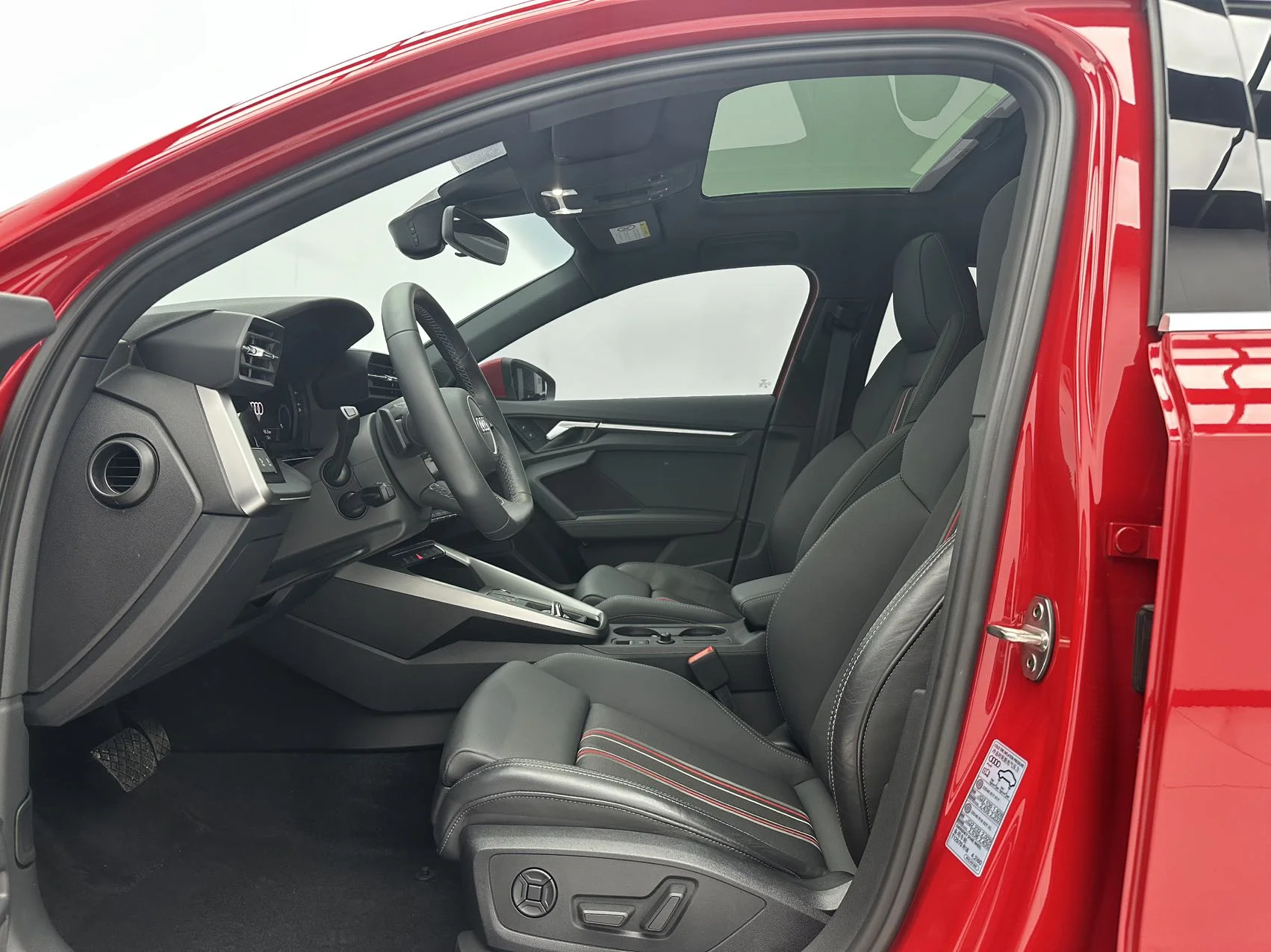 Audi A3 2023 год. - миниатюра 7