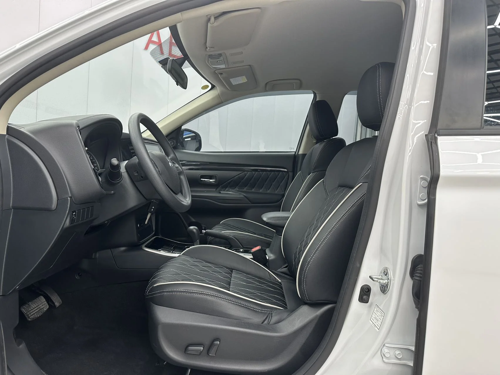 Mitsubishi Outlander - миниатюра 7