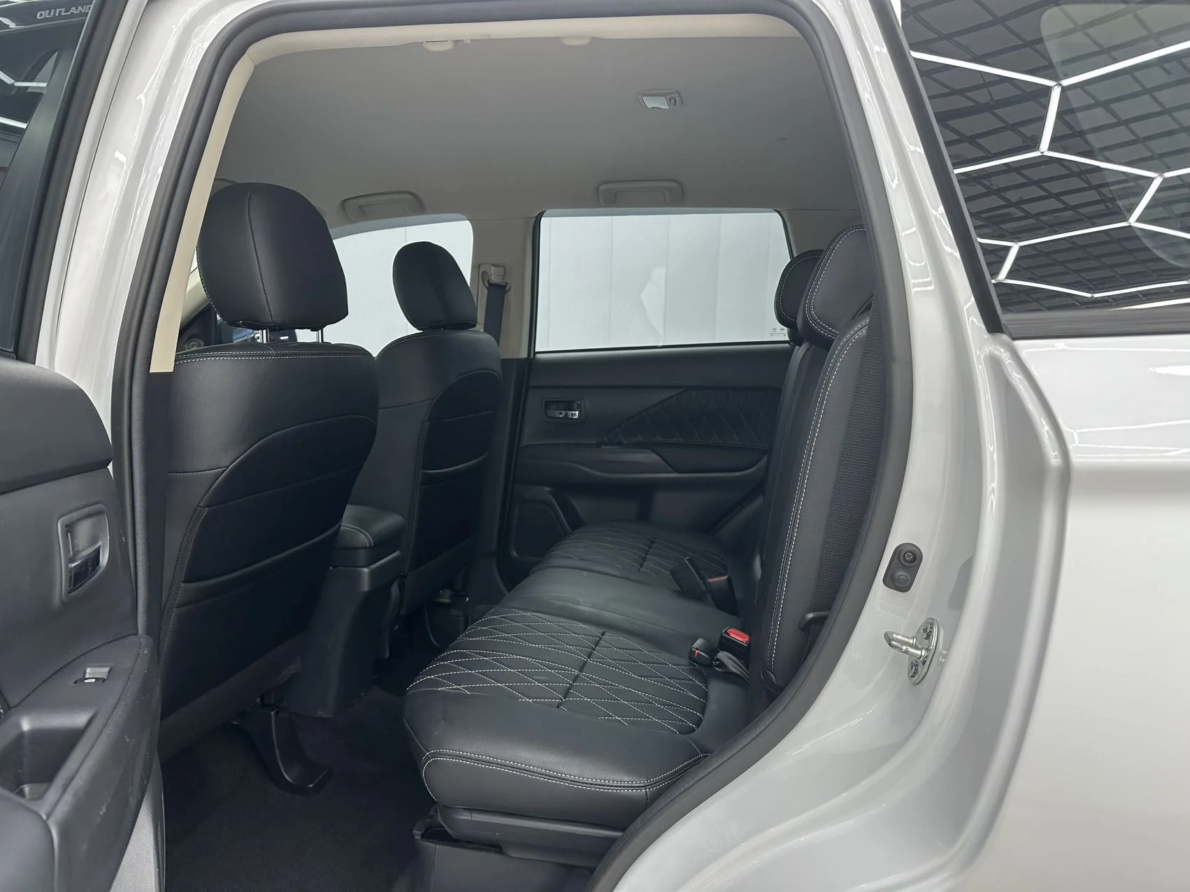 Mitsubishi Outlander - миниатюра 8