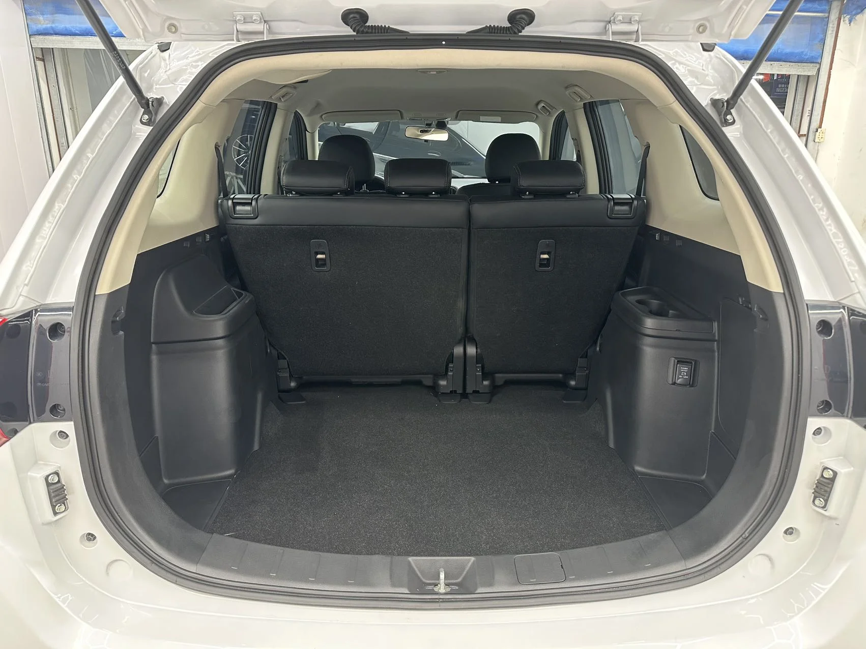 Mitsubishi Outlander - миниатюра 17